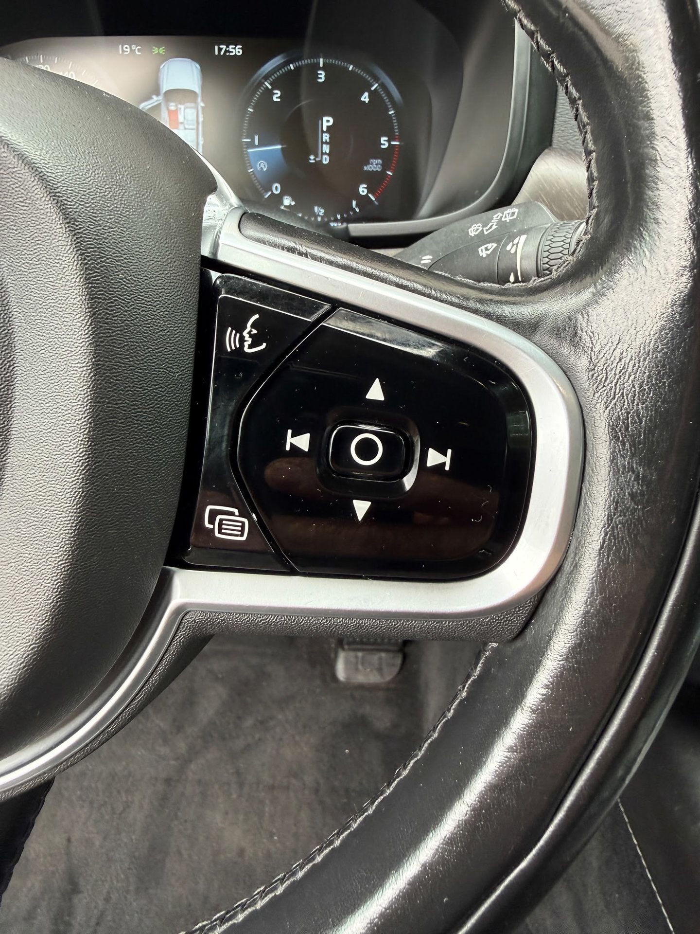 Foto van Volvo V90 Cross Country