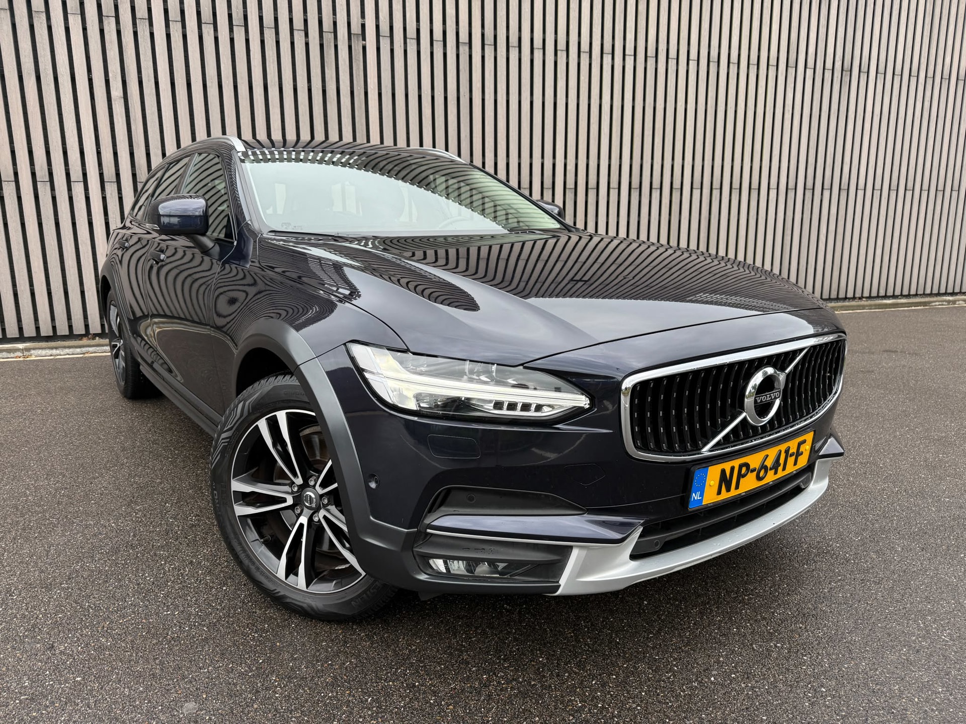 Foto van Volvo V90 Cross Country