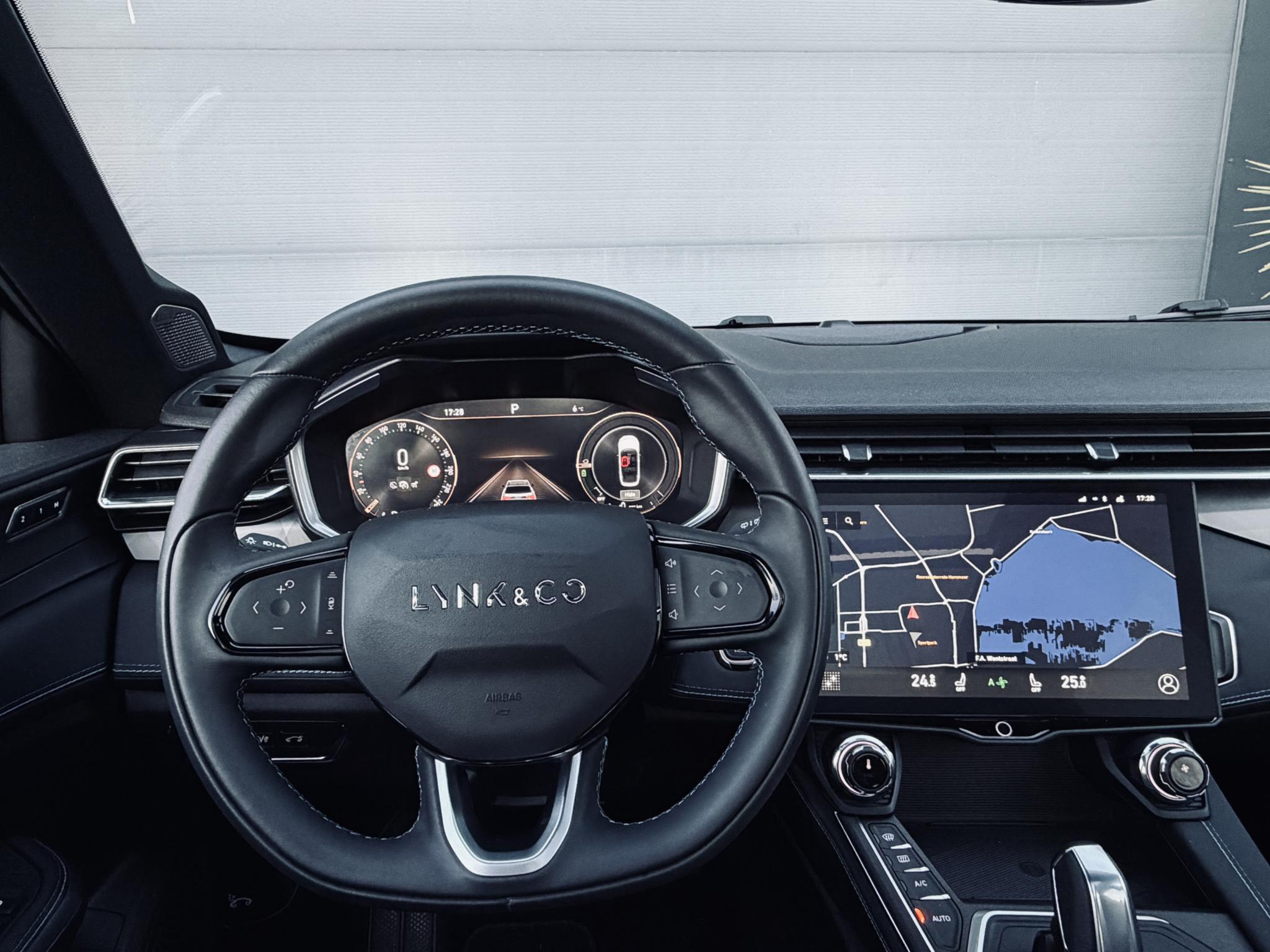 Foto van Lynk&co LYNK & Co 01