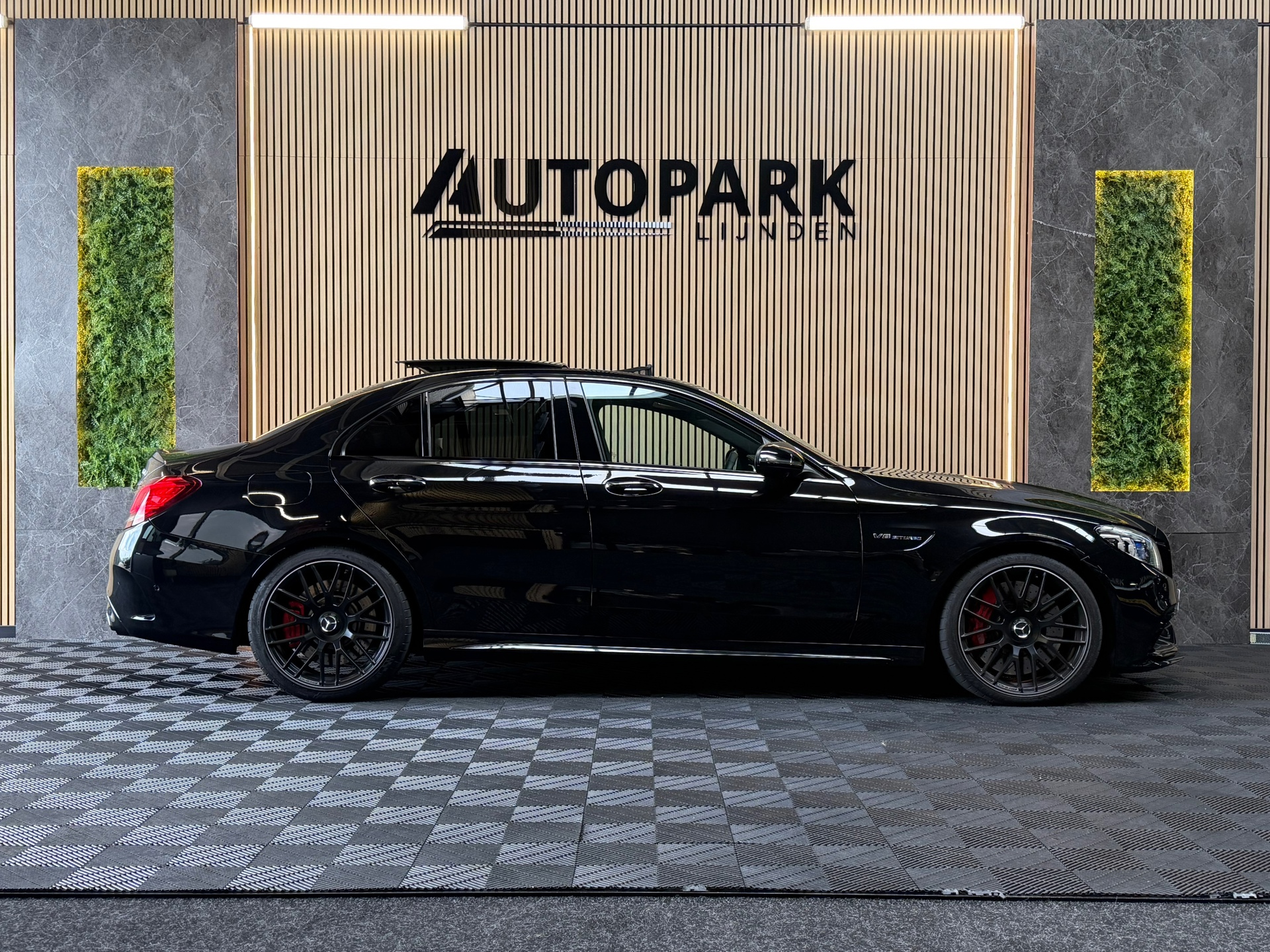 Foto van Mercedes-Benz AMG C 63 S