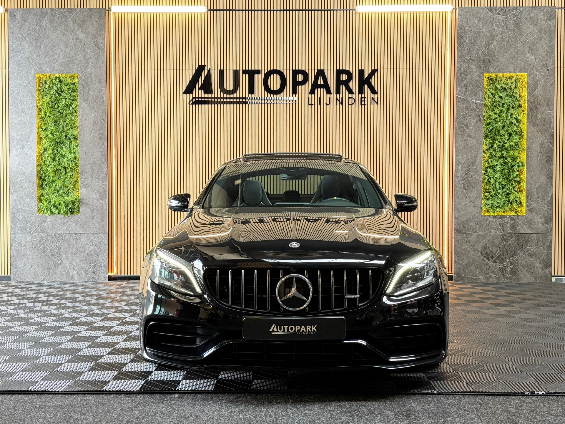 Foto van Mercedes-Benz AMG C 63 S