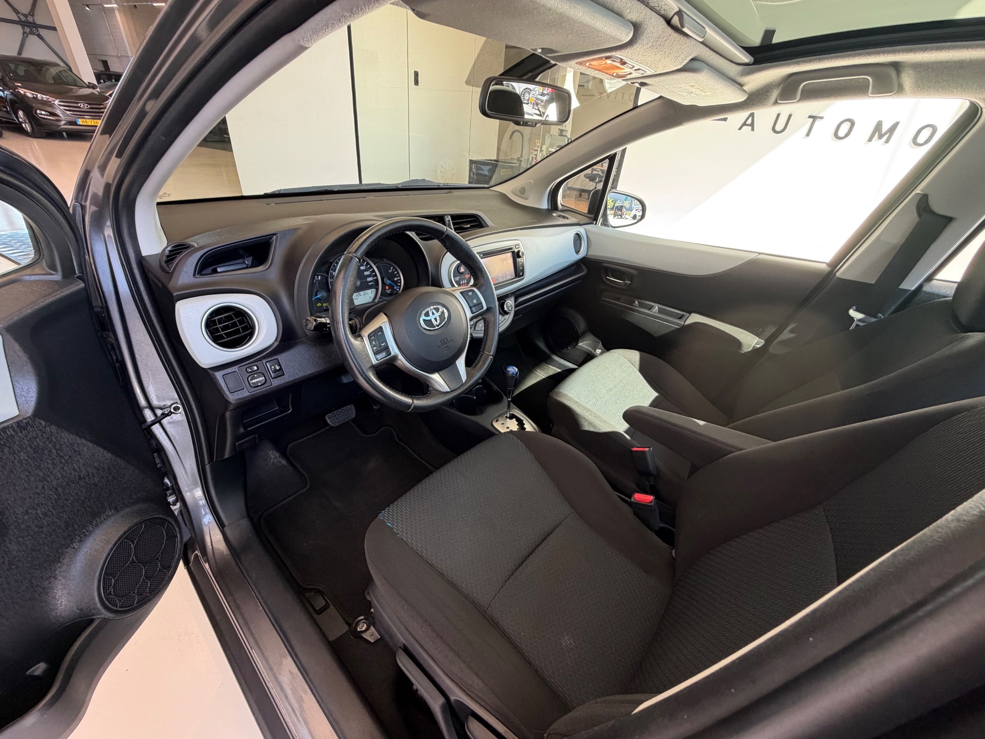 Foto van Toyota Toyota Yaris Hybrid