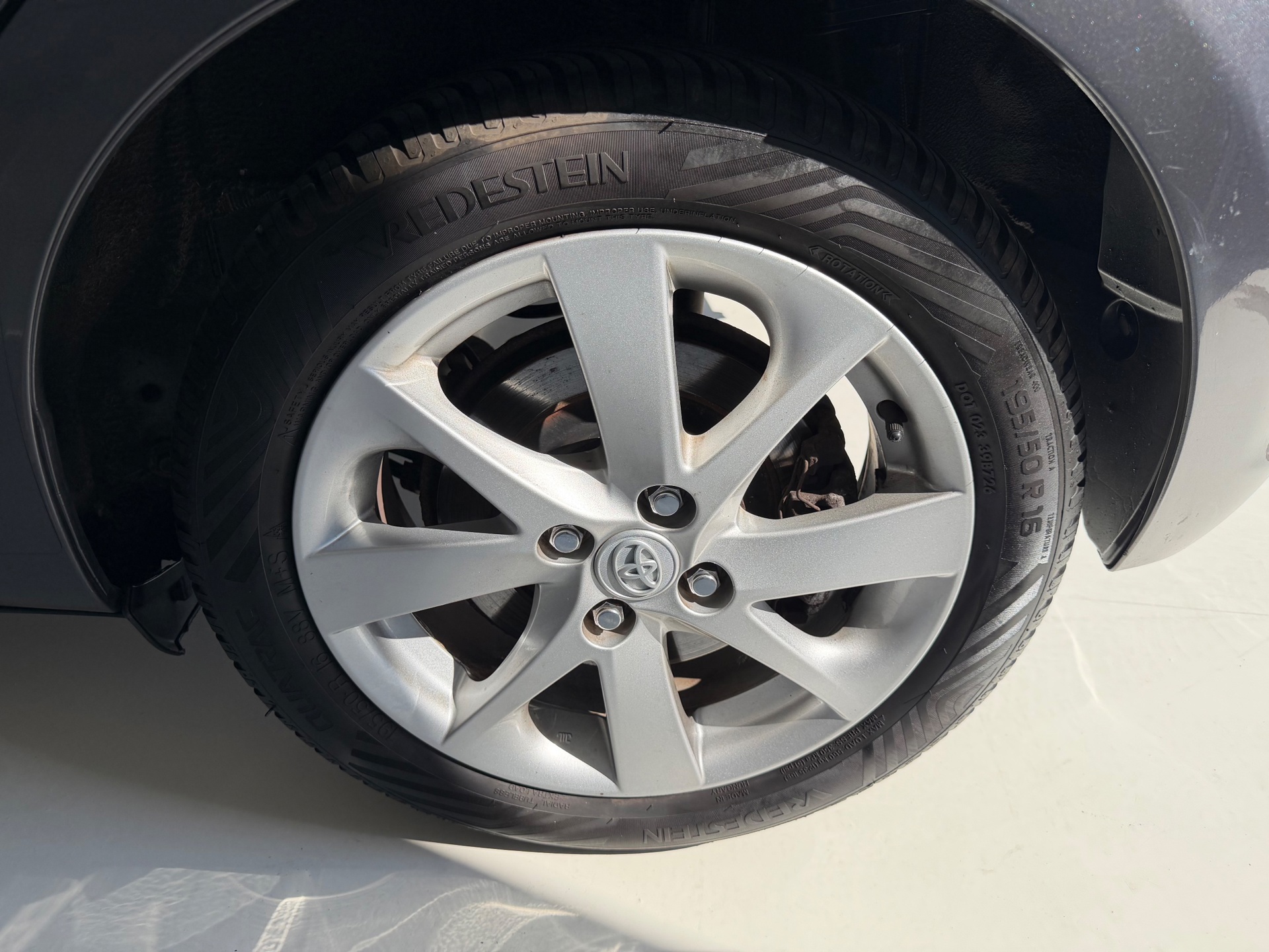Foto van Toyota Toyota Yaris Hybrid