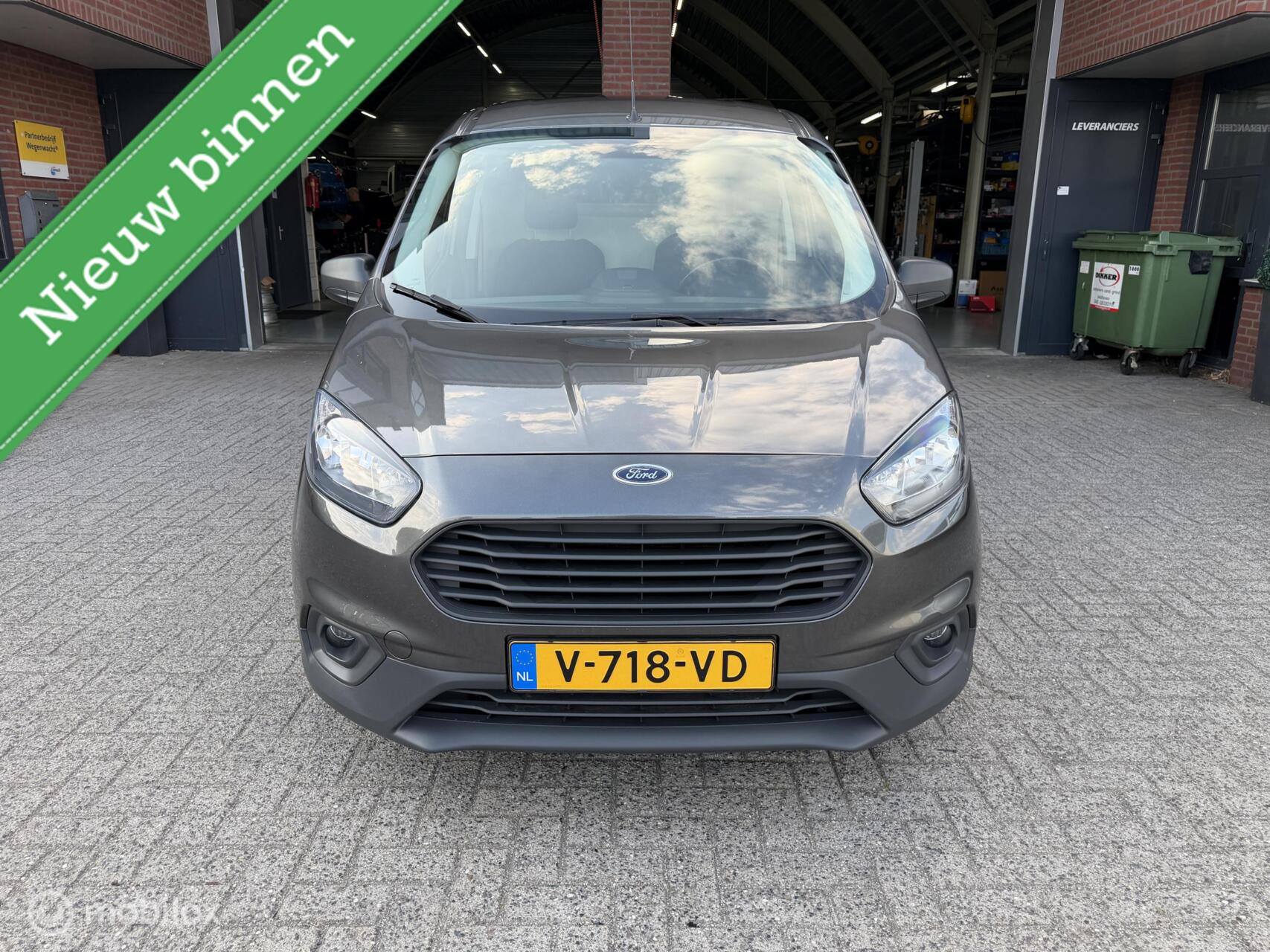 Foto van Ford Transit Courier
