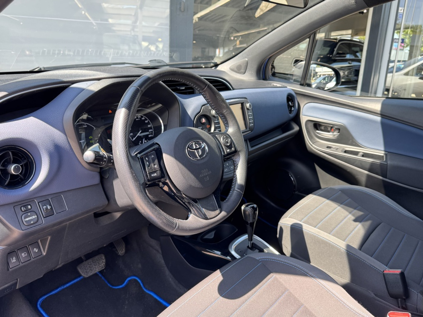Foto van Toyota Toyota Yaris Hybrid