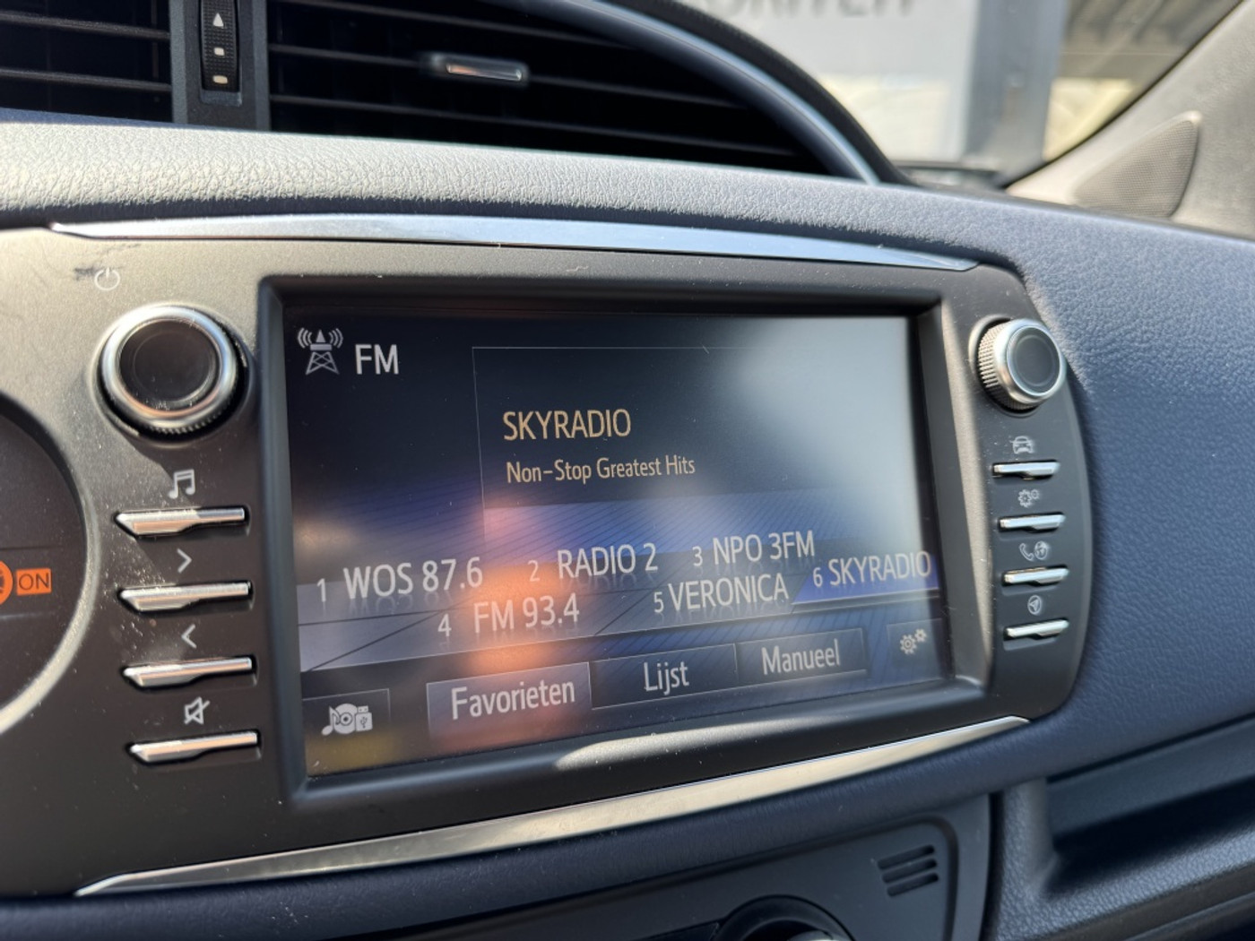 Foto van Toyota Toyota Yaris Hybrid