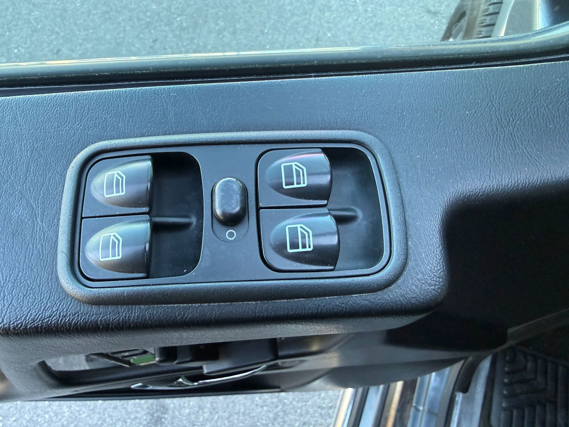 Foto van Mercedes-Benz G 350 Bluetec