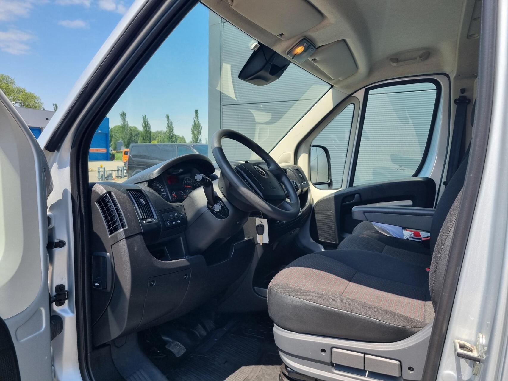 Foto van Opel Movano