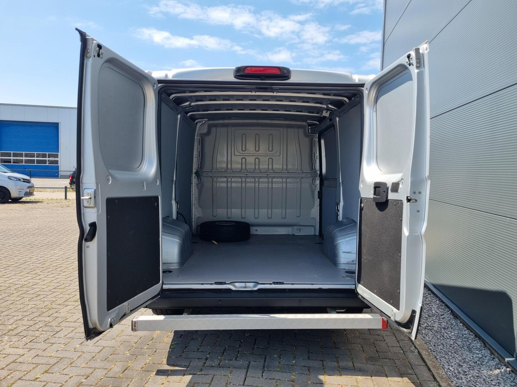Foto van Opel Movano