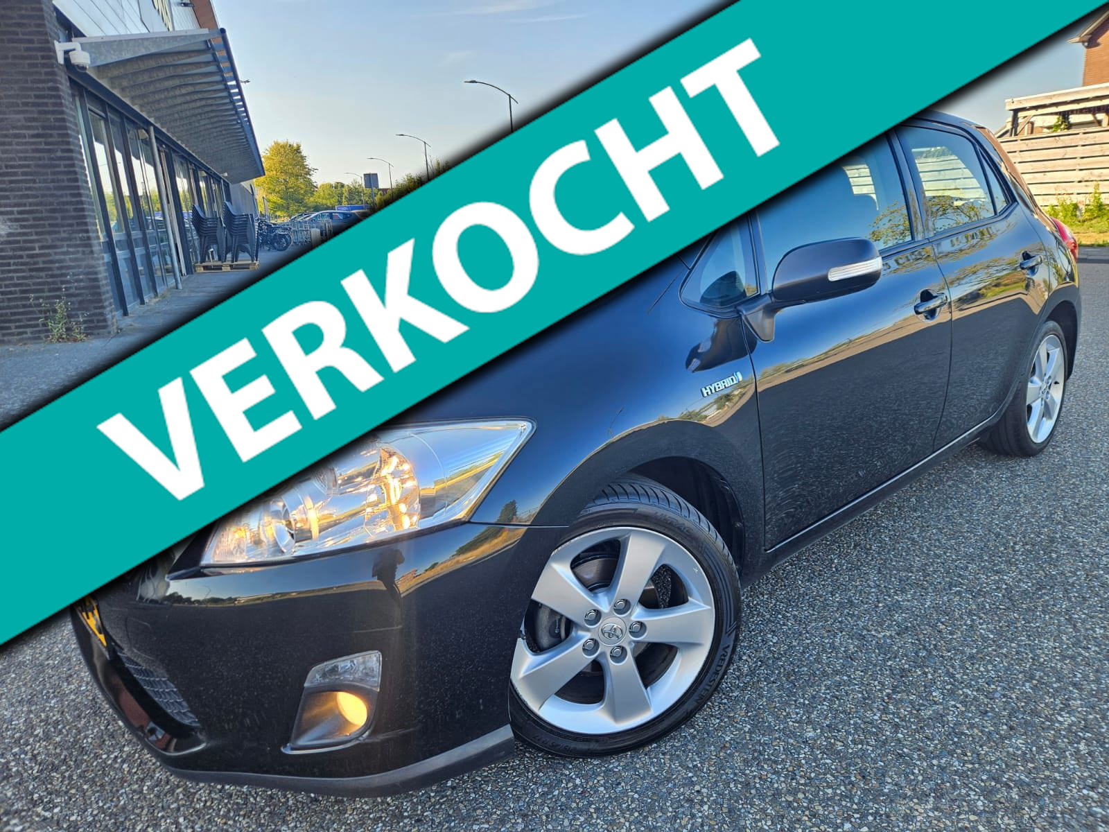 Toyota Toyota Auris 1.8 Full Hybrid Dynamic 2010 - voorkant