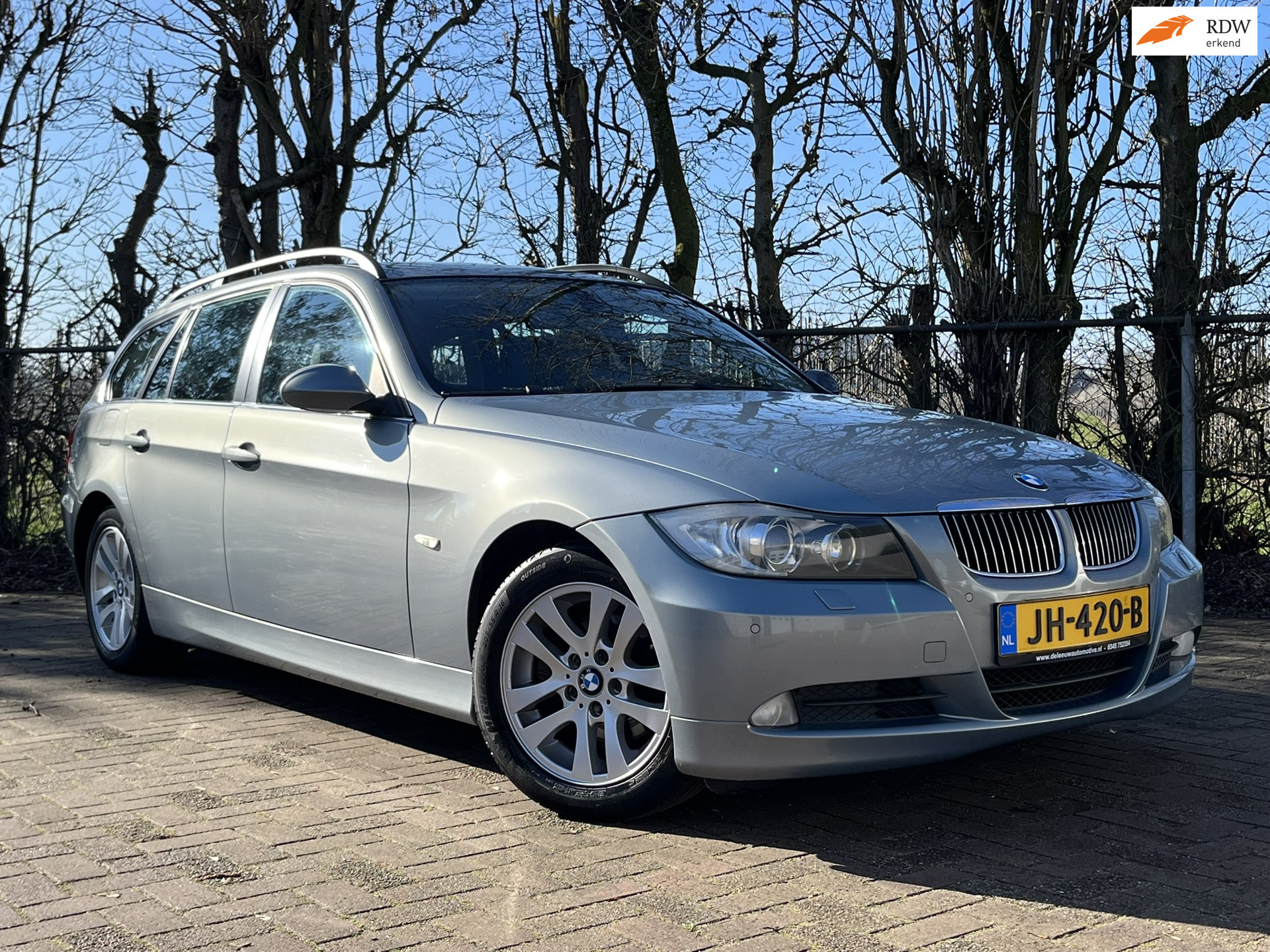 BMW 3er Reihe 325i High Executive Keyless Xenon 2006 - voorkant