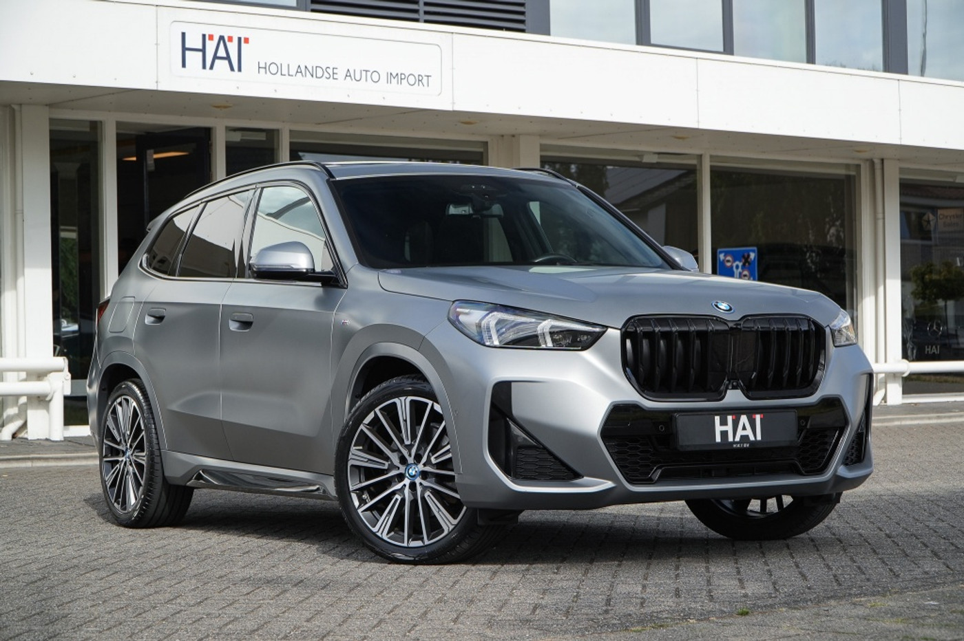 BMW X1 Xdrive30e xDrive30e High Exe M-Sport I Pano I ACC I Head-Up I 2023 - voorkant