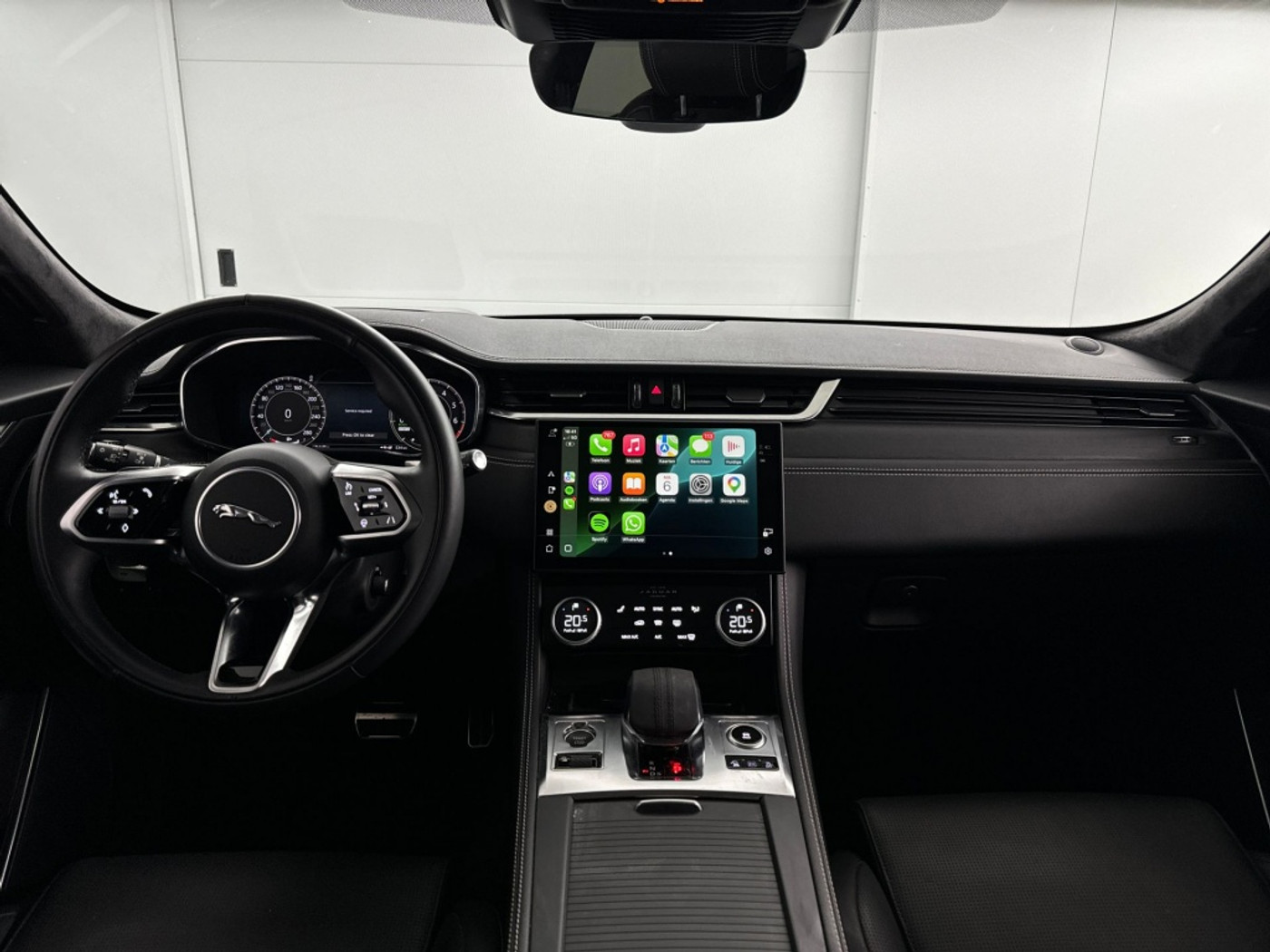 Foto van Jaguar Jaguar F-pace