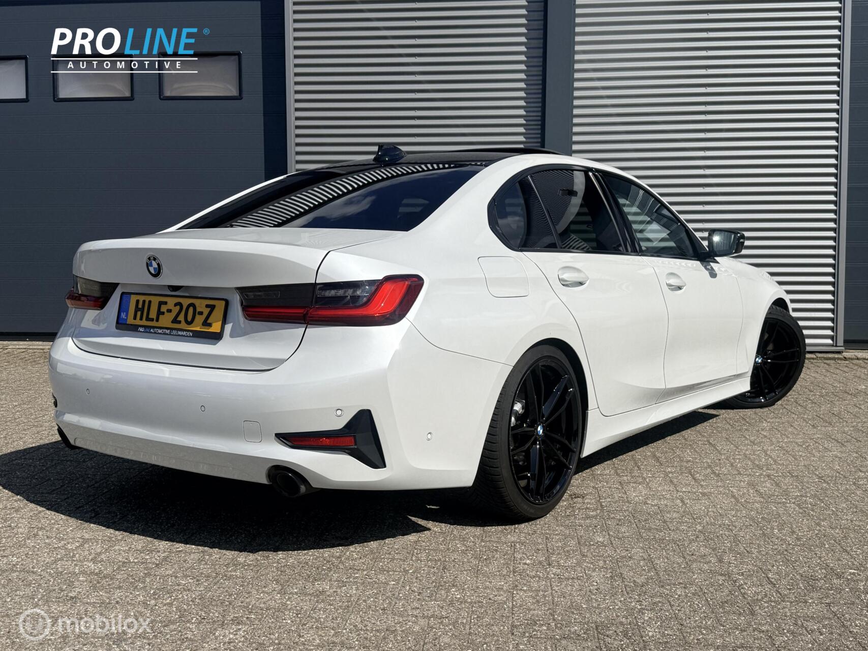 Foto van BMW 330e
