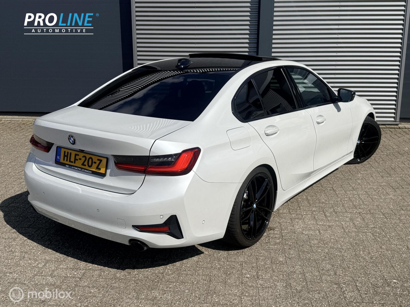 Foto van BMW 330e