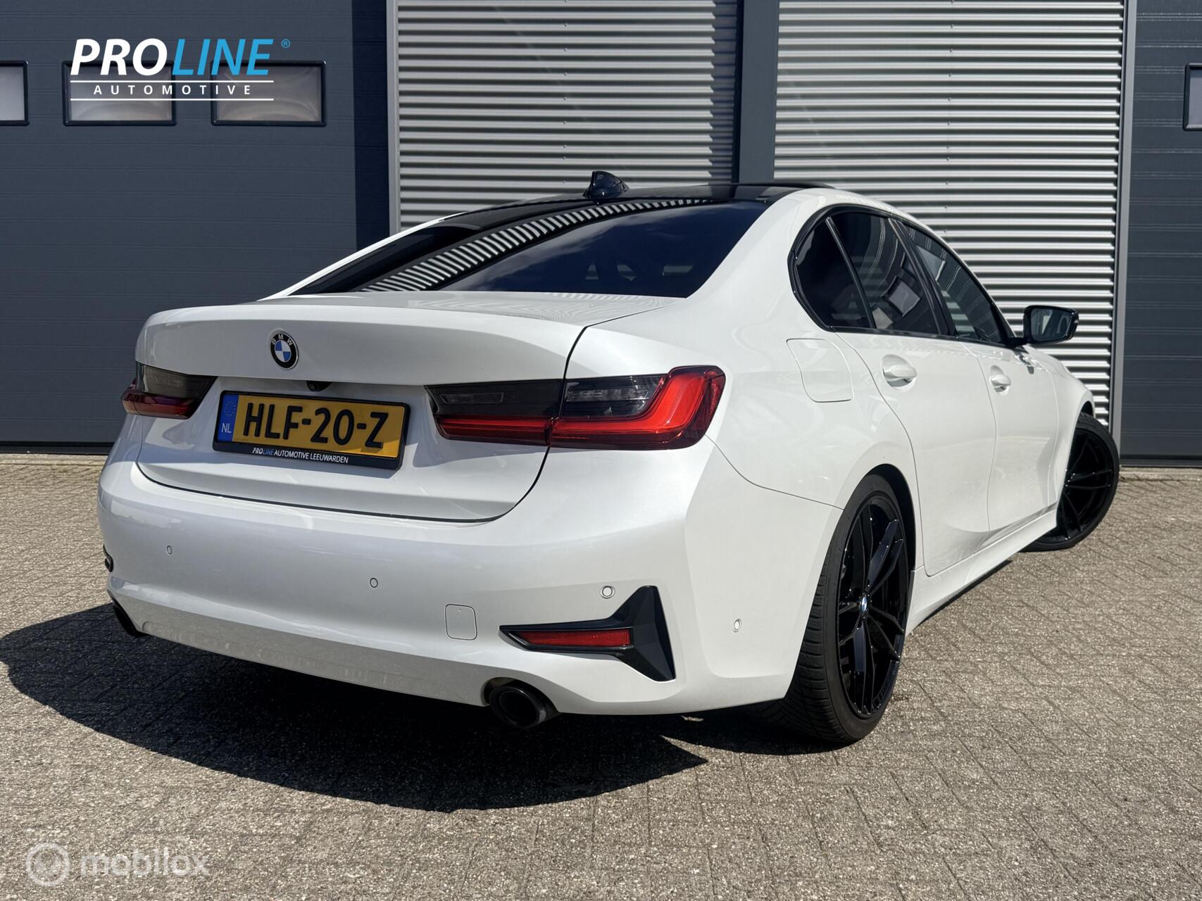 Foto van BMW 330e