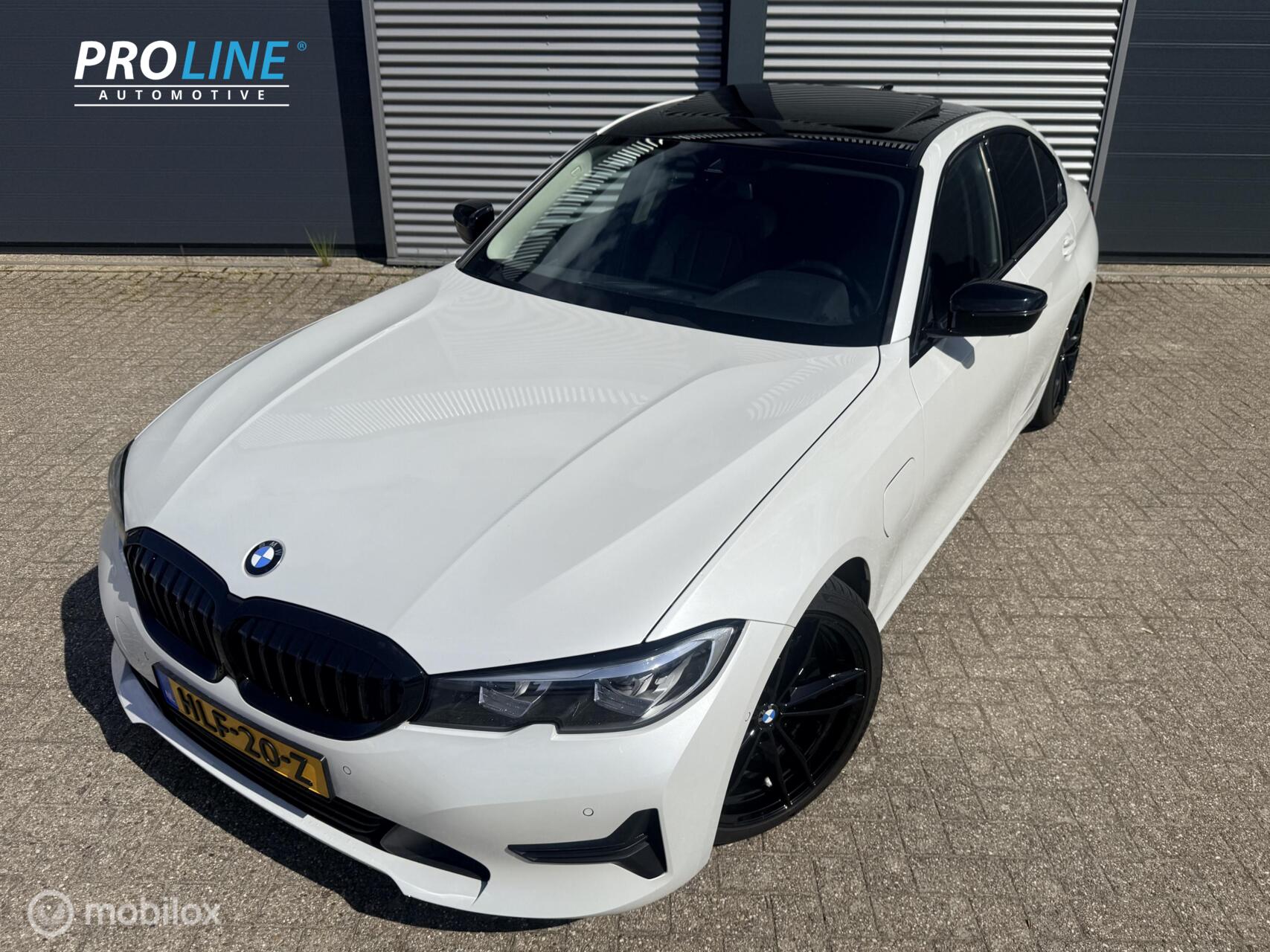 Foto van BMW 330e