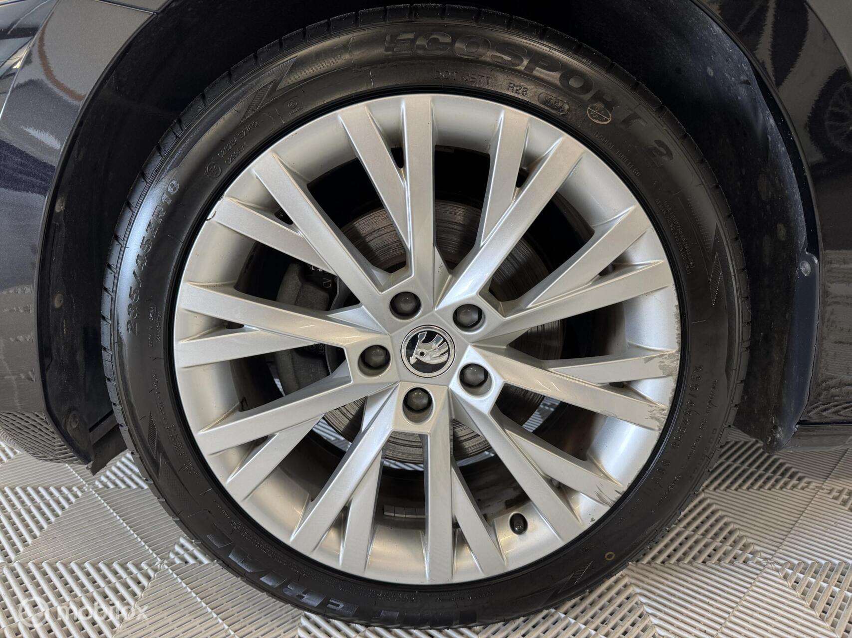 Foto van Skoda Superb Combi