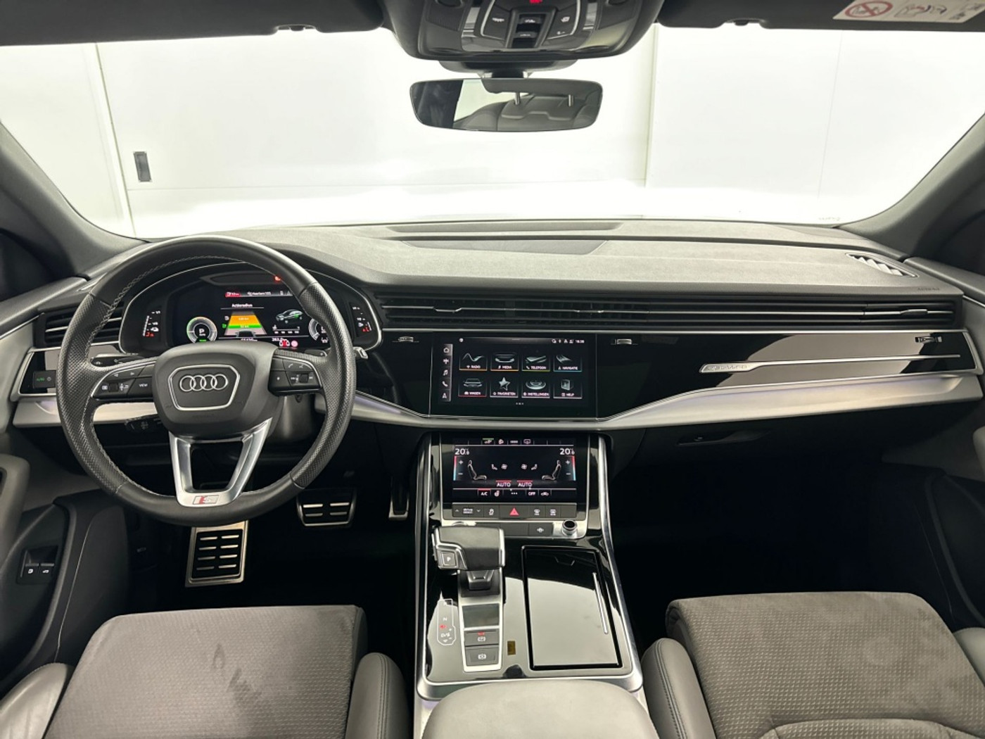 Foto van Audi Q8 55 TFSI E