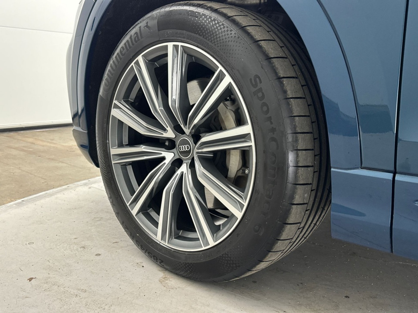 Foto van Audi Q8 55 TFSI E