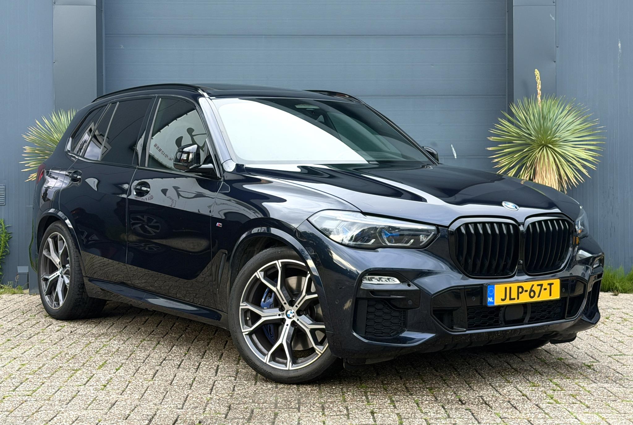 BMW X5 Xdrive45e xDrive45e High Executive 2021 - voorkant