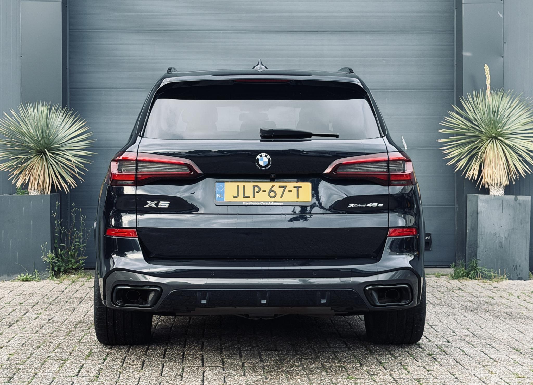 Foto van BMW X5 Xdrive45e