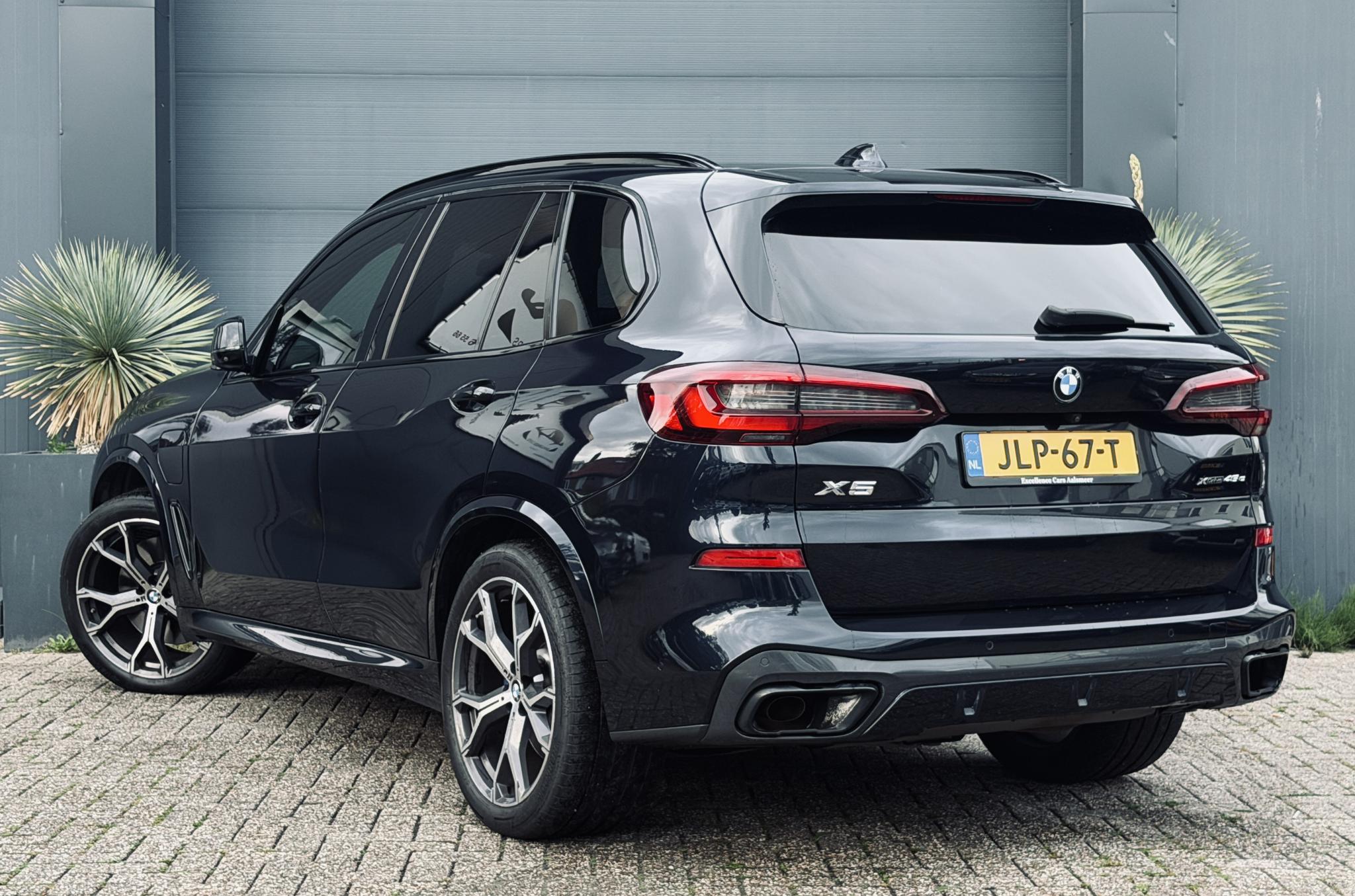 Foto van BMW X5 Xdrive45e