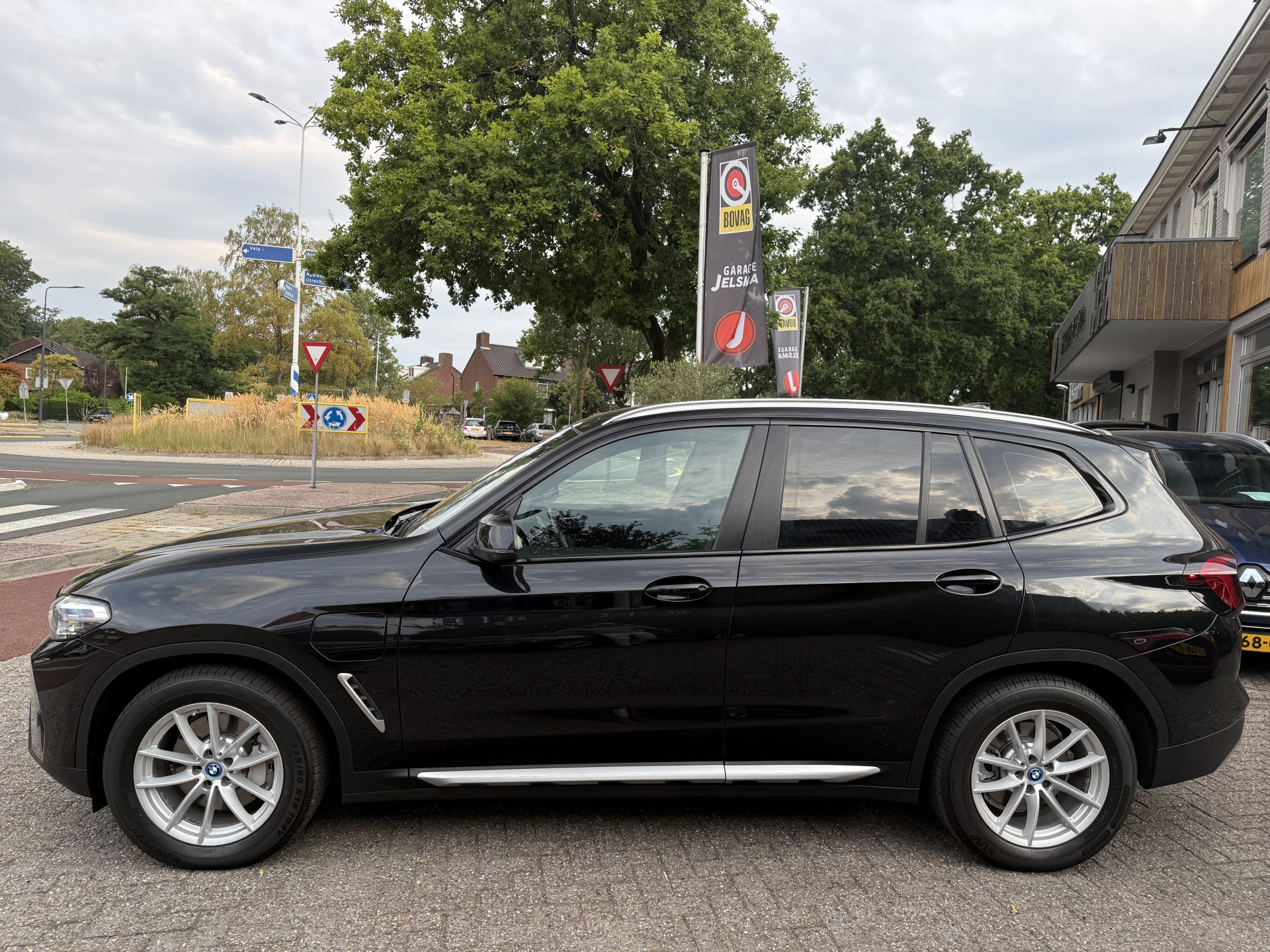 Foto van BMW X3 Xdrive30e