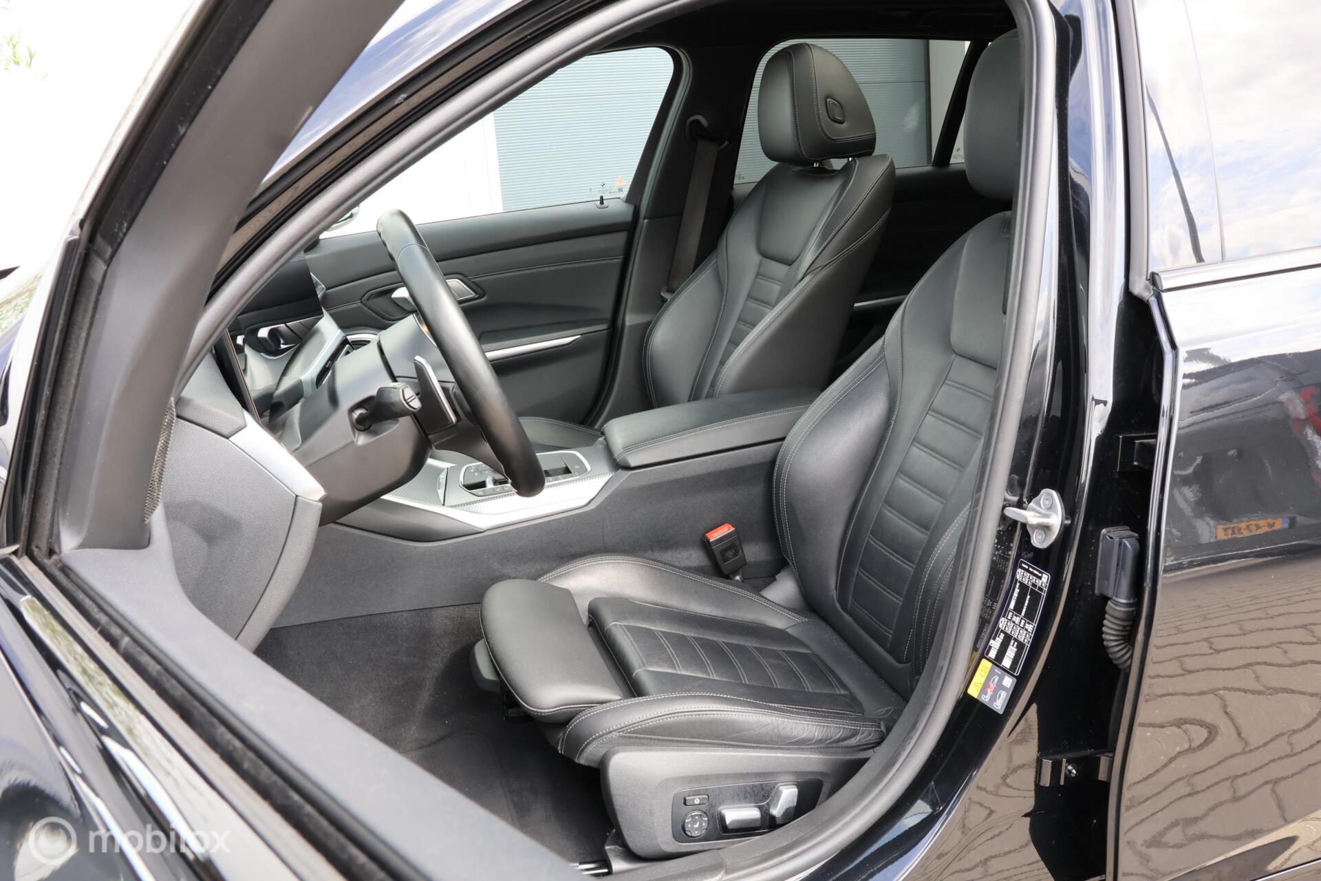 Foto van BMW 330e xDrive