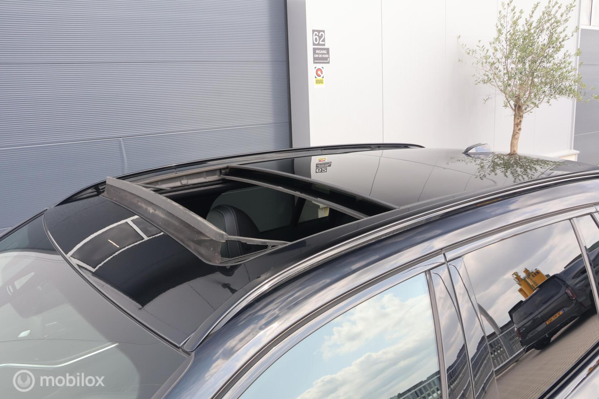 Foto van BMW 330e xDrive