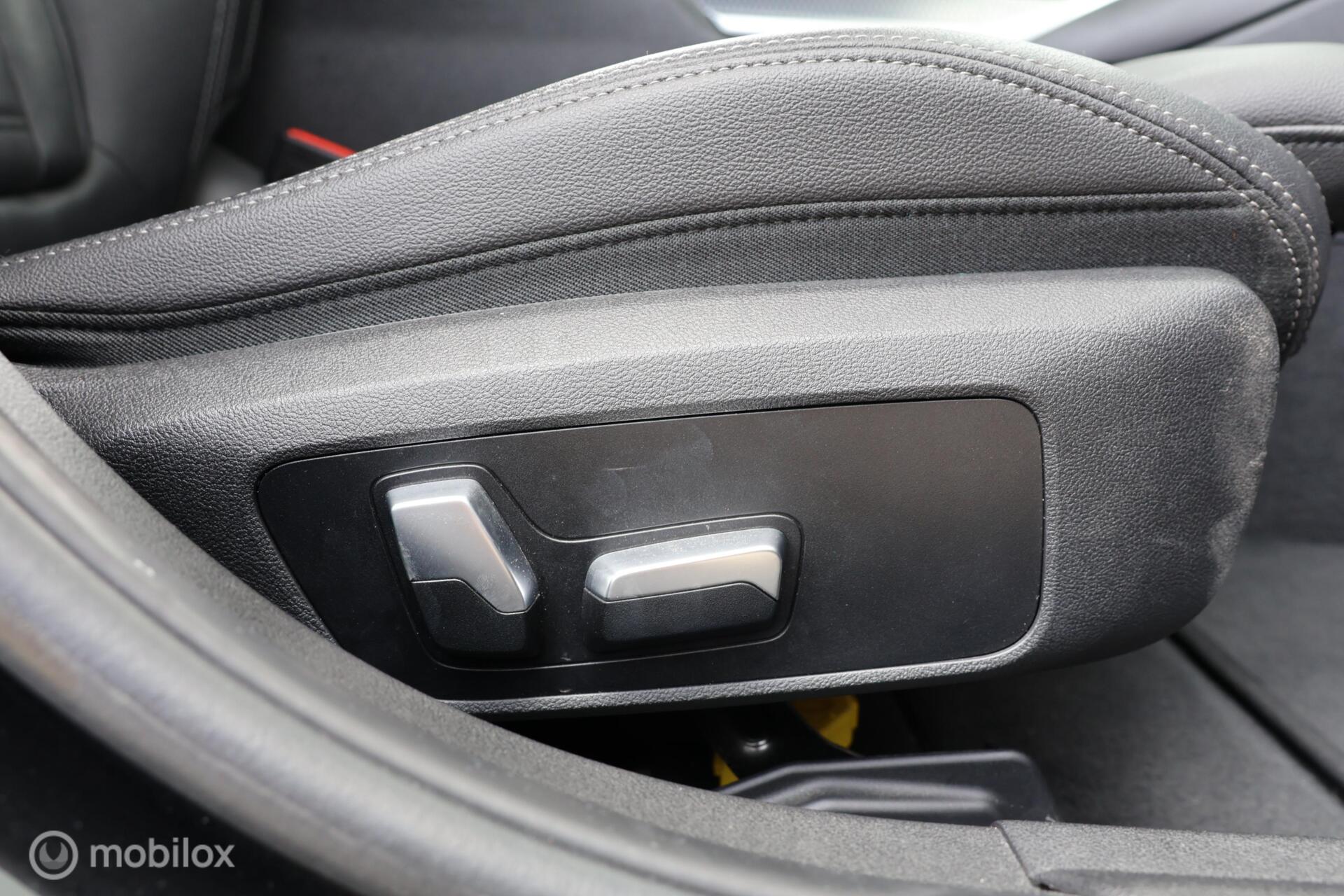 Foto van BMW 330e xDrive