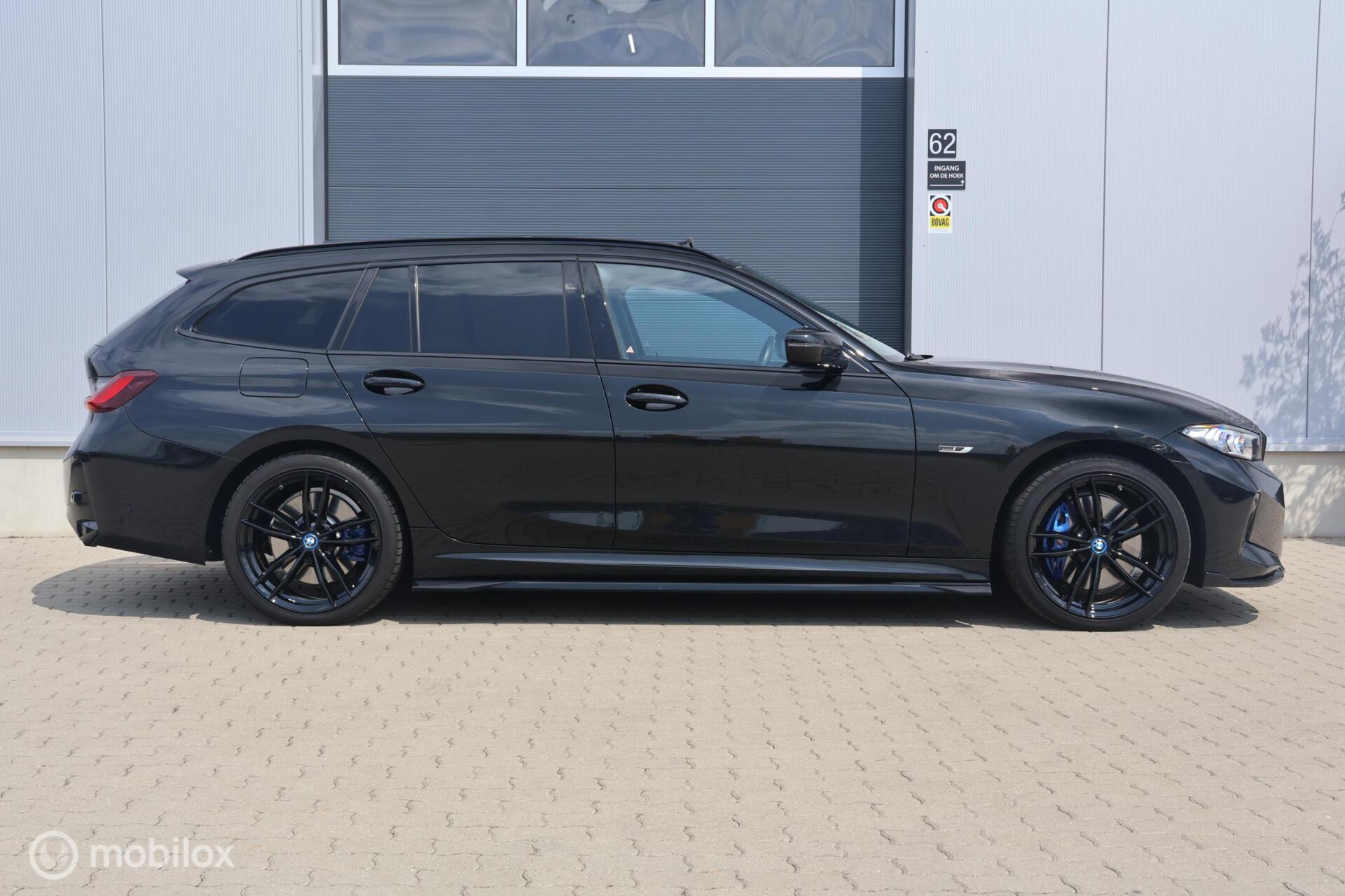 Foto van BMW 330e xDrive