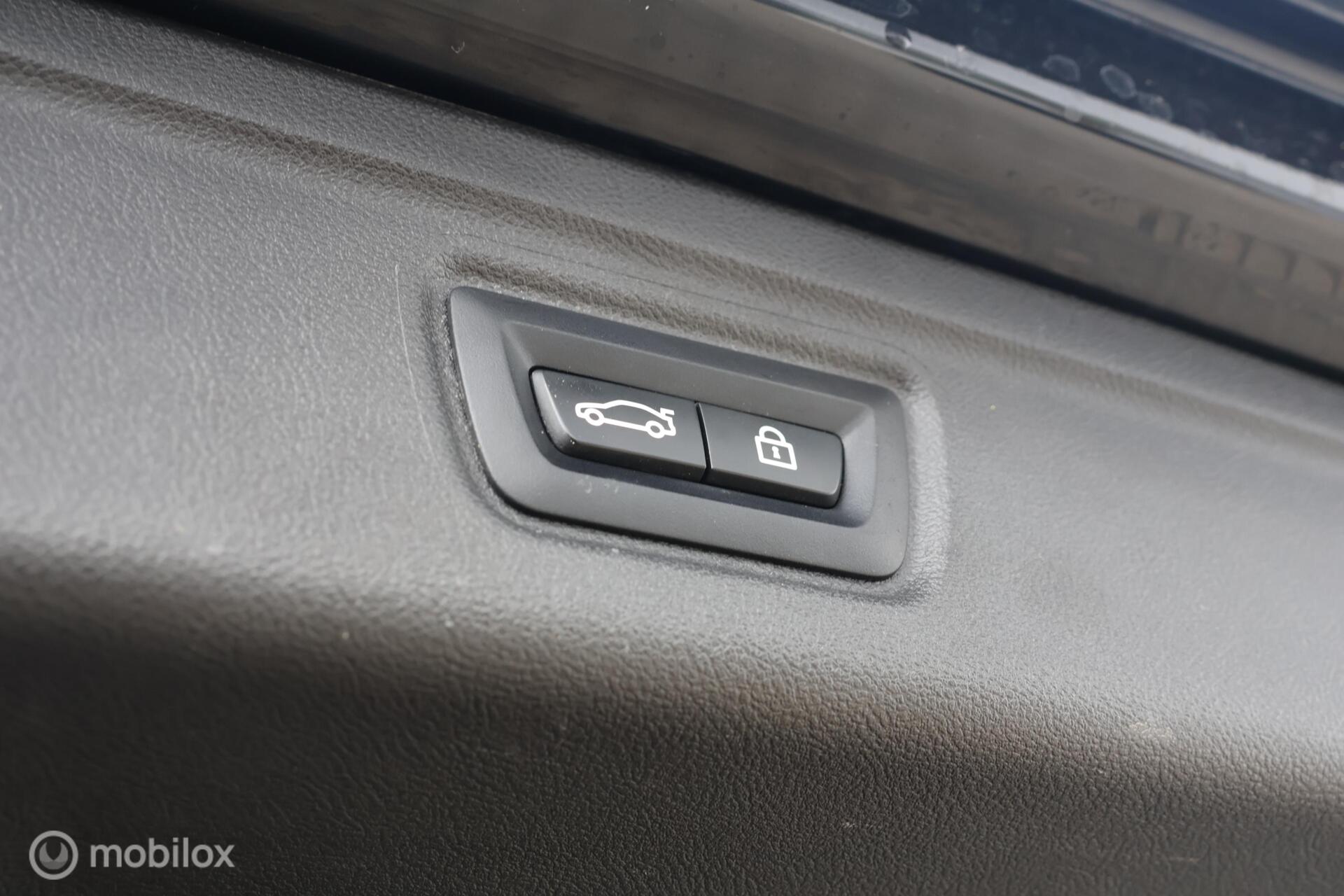 Foto van BMW 330e xDrive