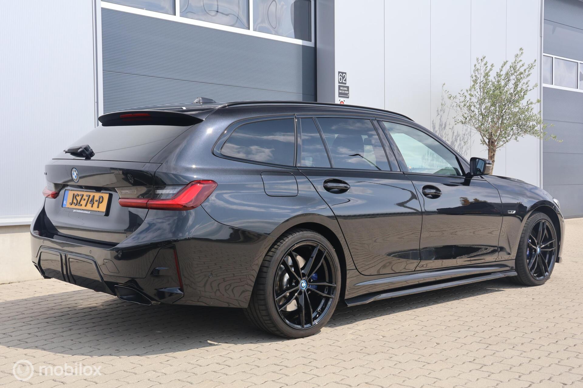 Foto van BMW 330e xDrive
