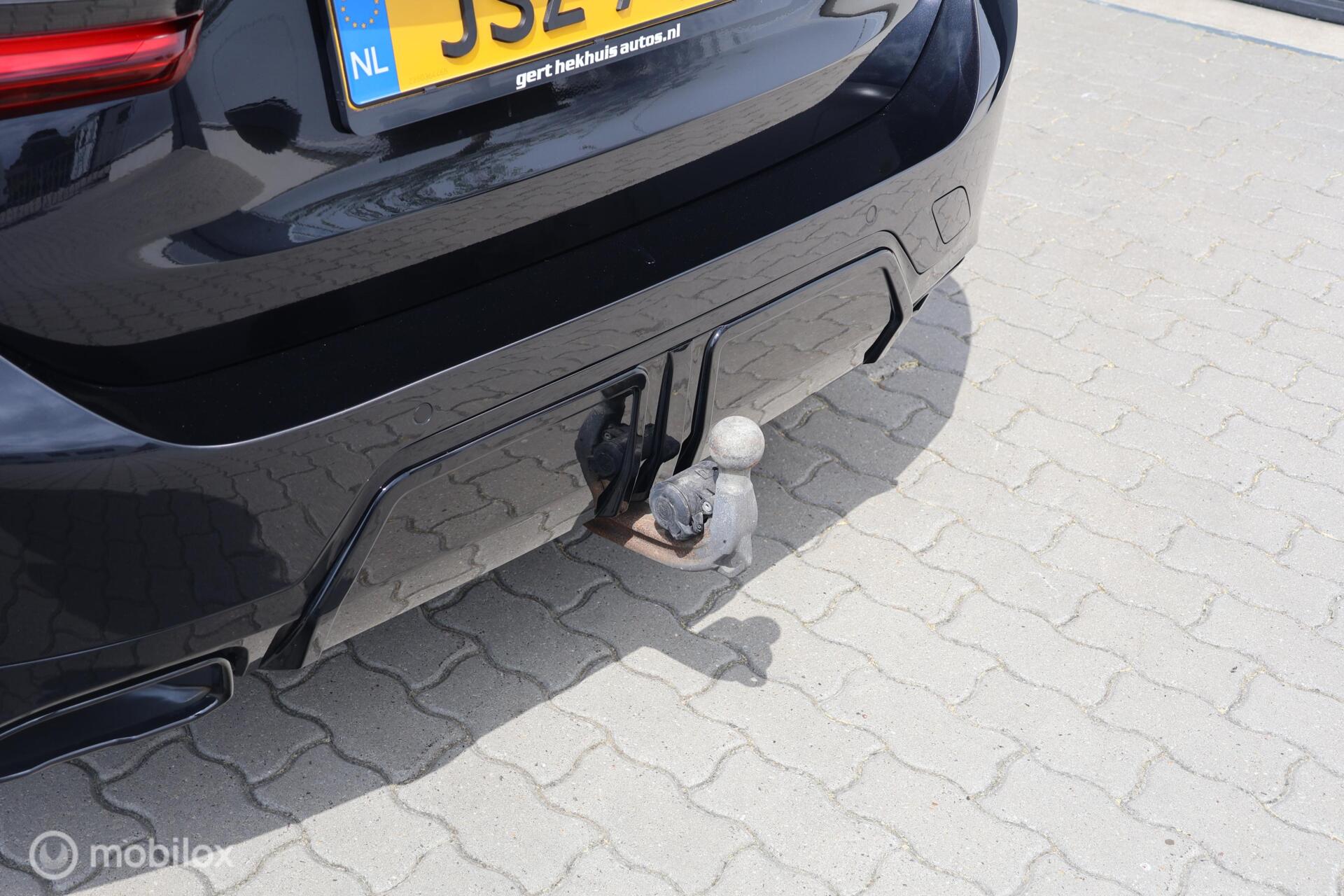 Foto van BMW 330e xDrive