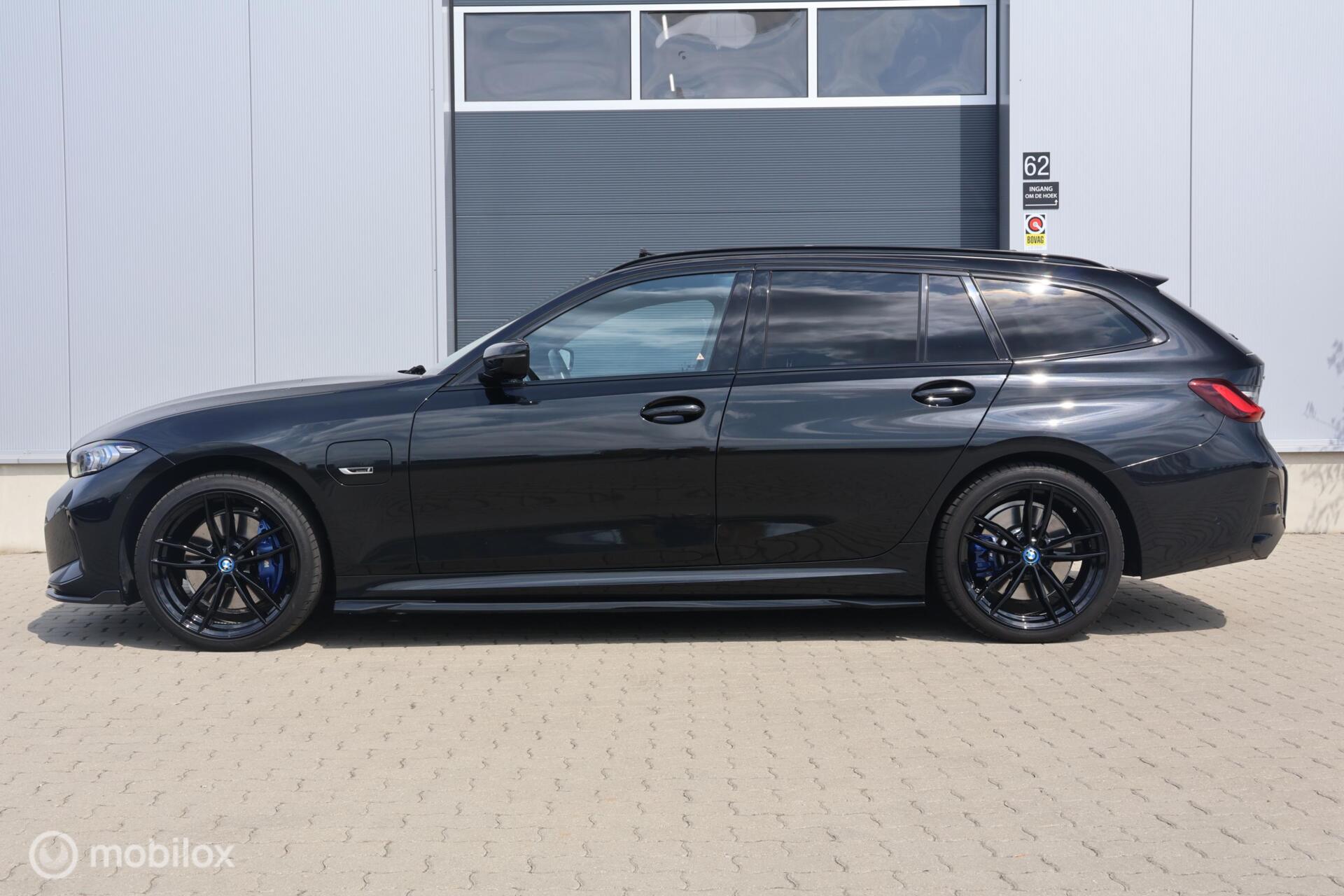 Foto van BMW 330e xDrive