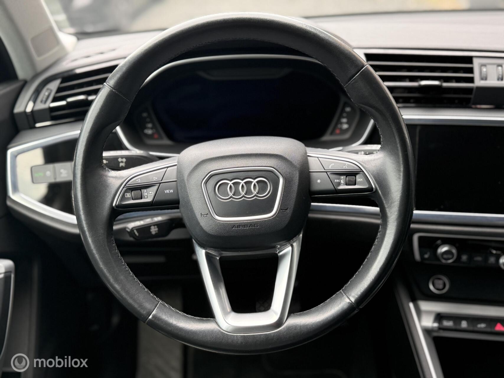 Foto van Audi Q3 E-tron