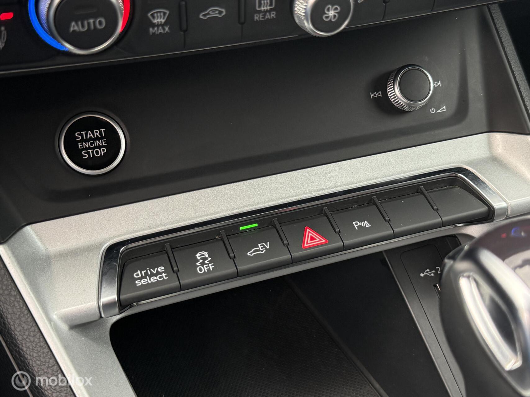 Foto van Audi Q3 E-tron