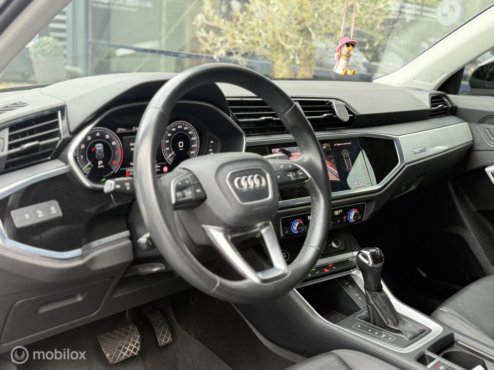 Foto van Audi Q3 E-tron