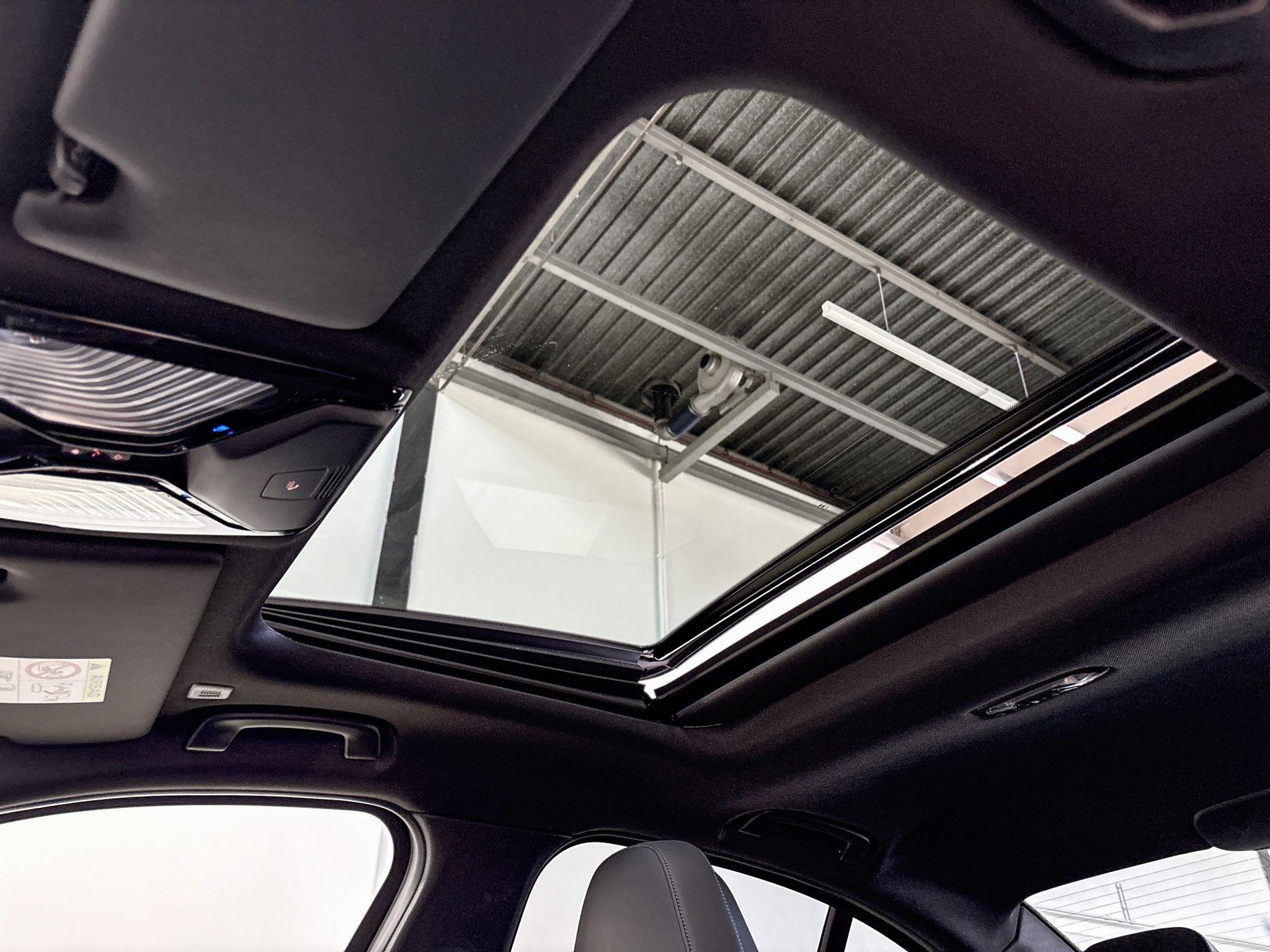 Foto van BMW 330e