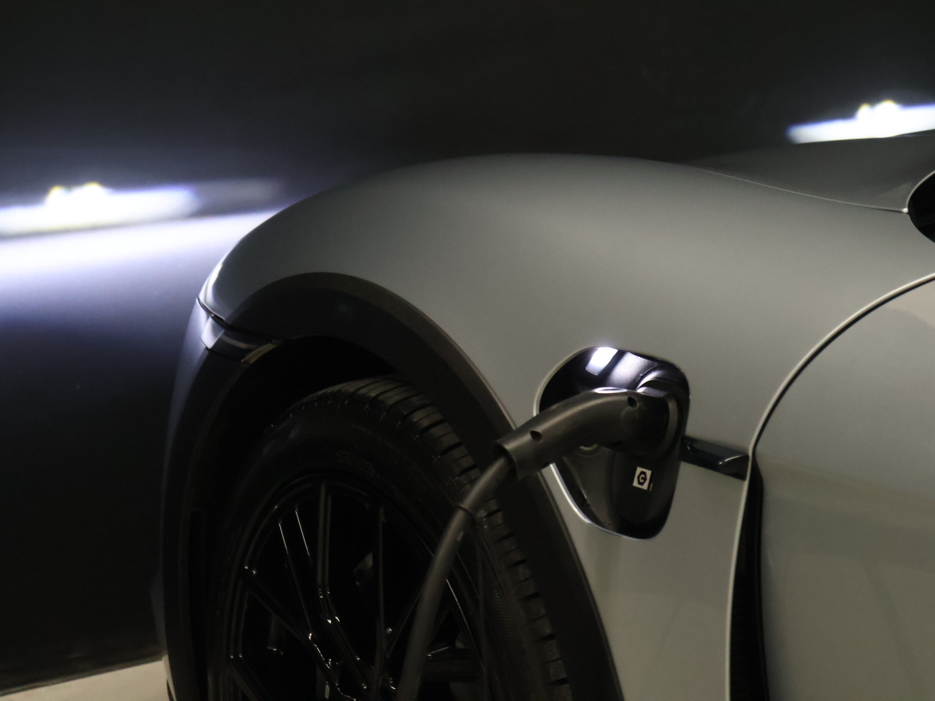 Foto van Porsche Taycan 4