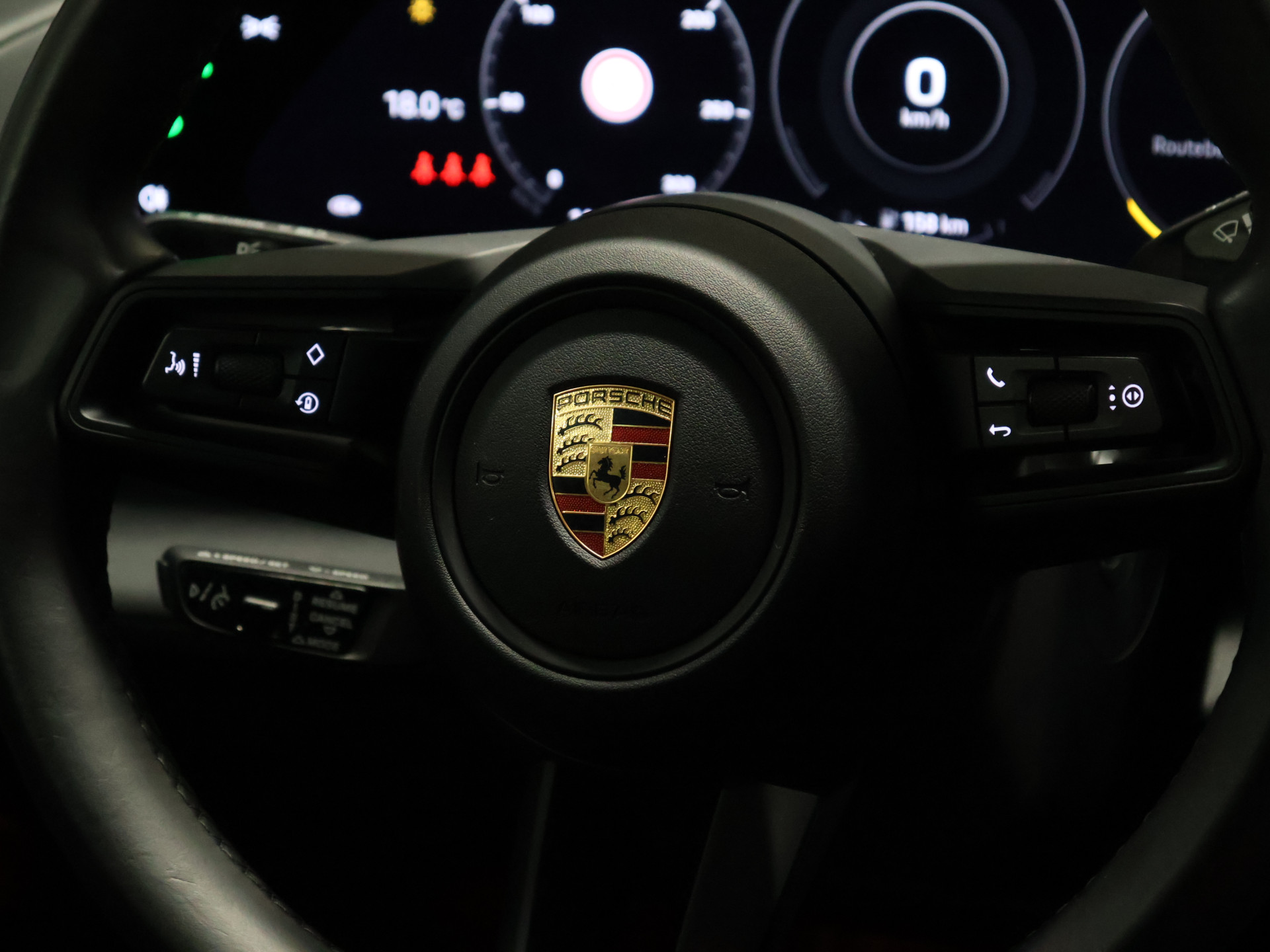 Foto van Porsche Taycan 4
