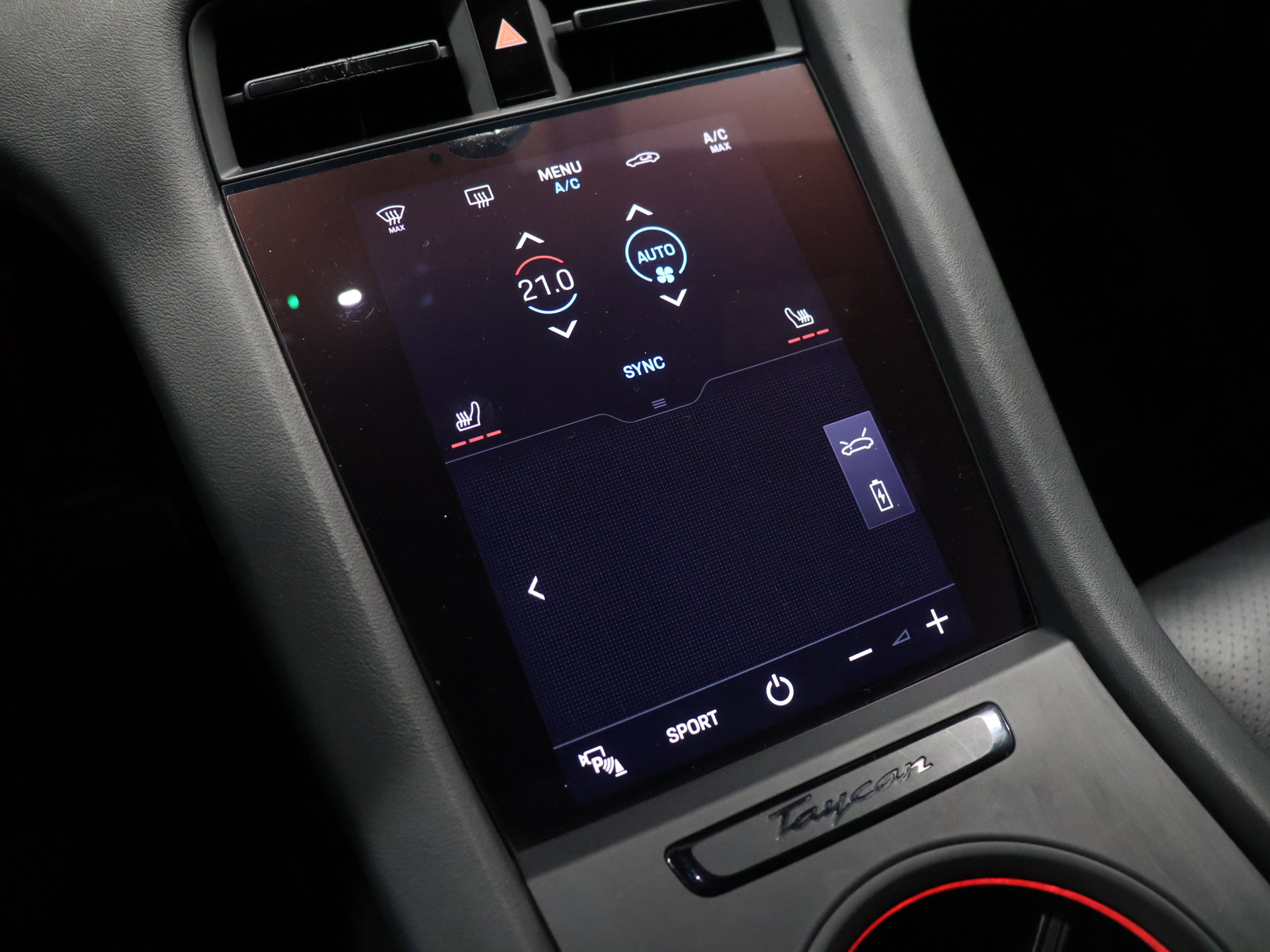 Foto van Porsche Taycan 4