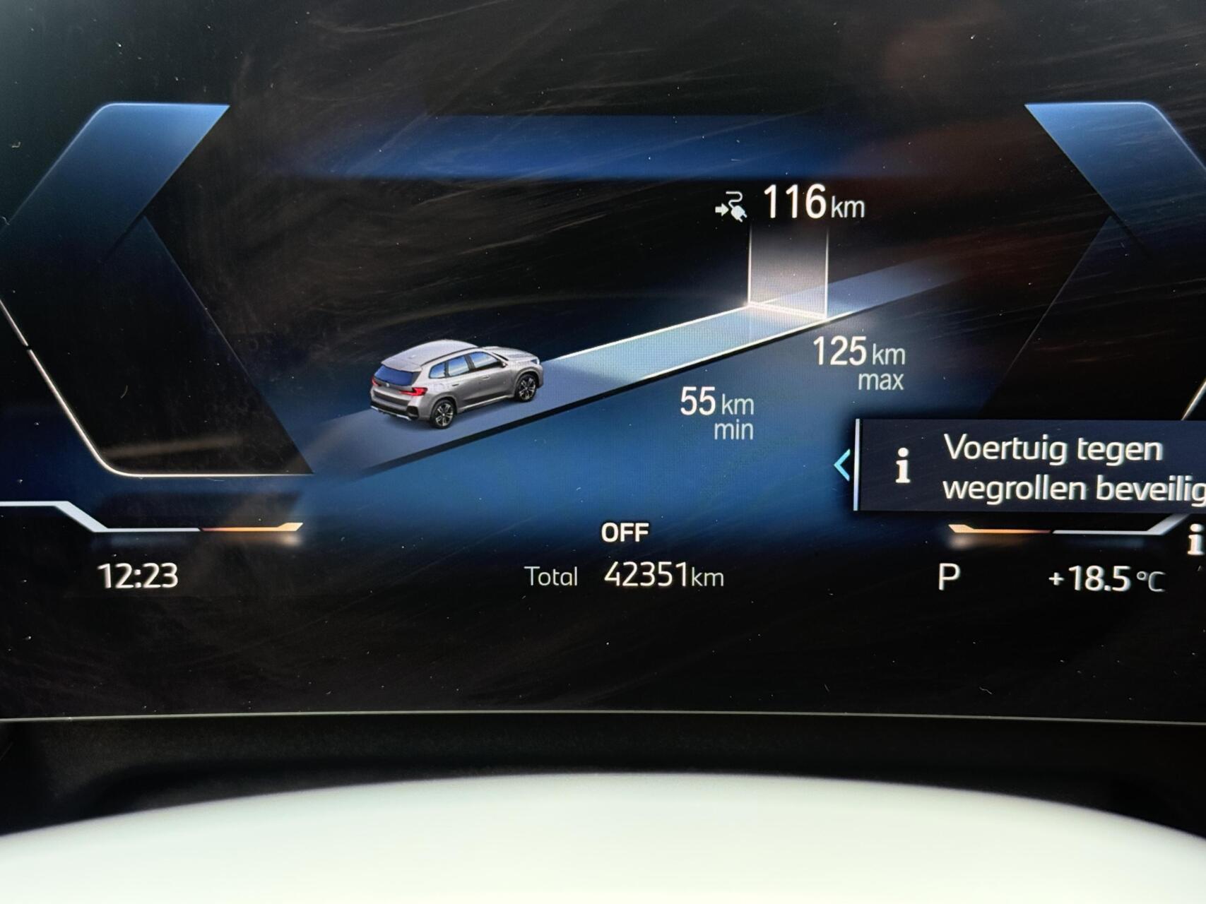 Foto van BMW Ix1 Xdrive30
