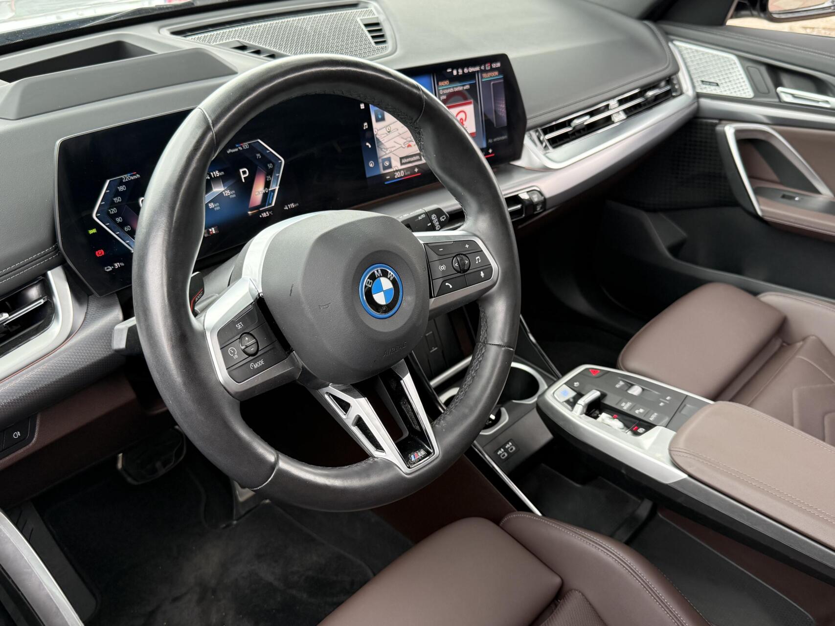 Foto van BMW Ix1 Xdrive30