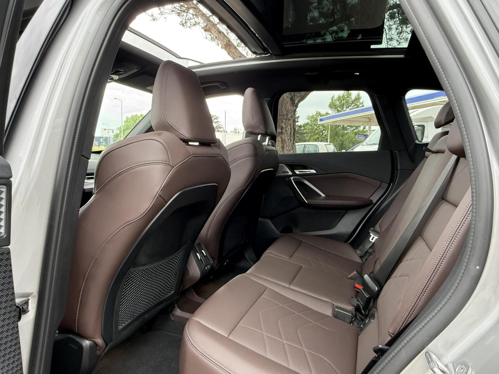 Foto van BMW Ix1 Xdrive30