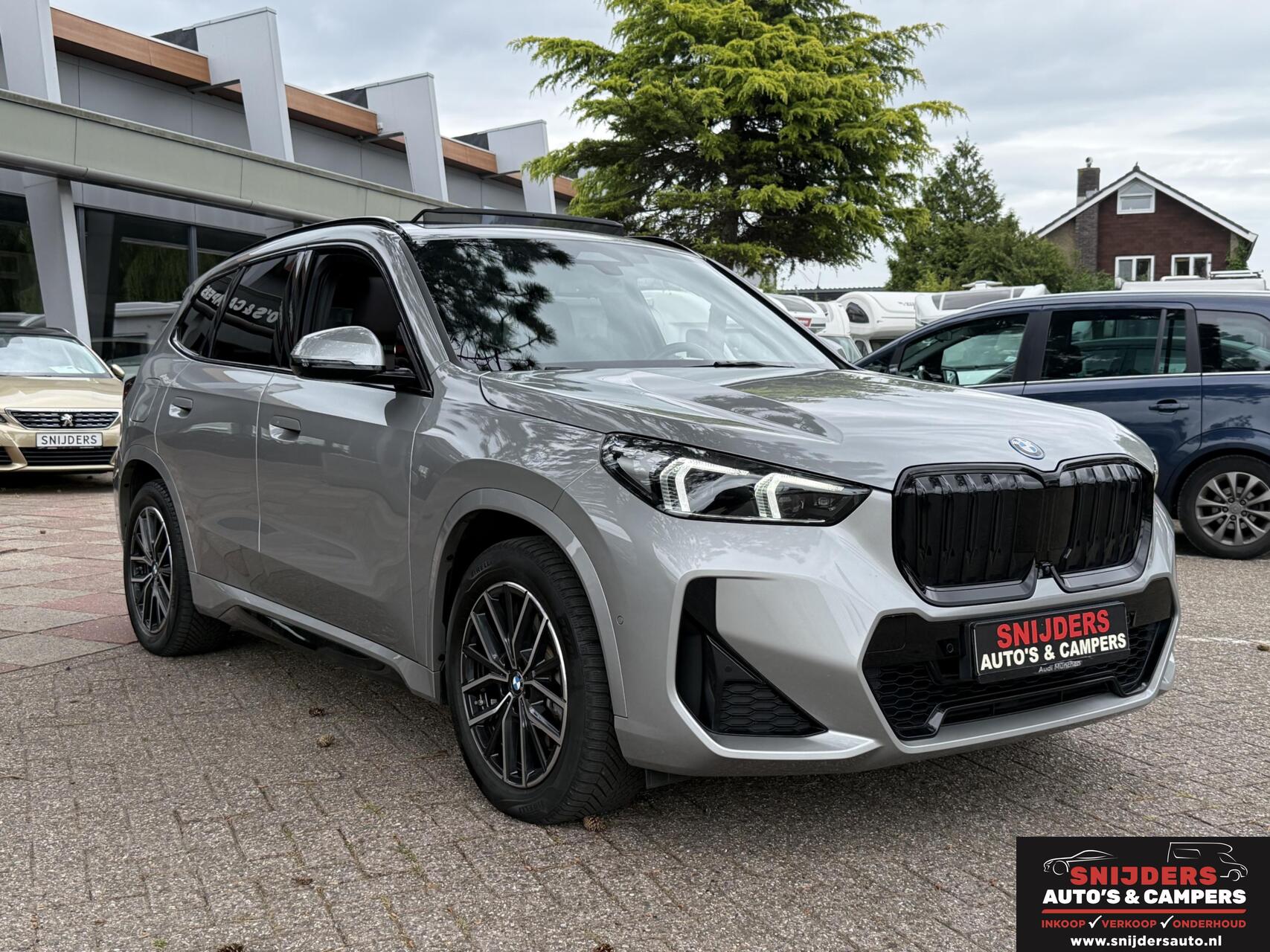 Foto van BMW Ix1 Xdrive30