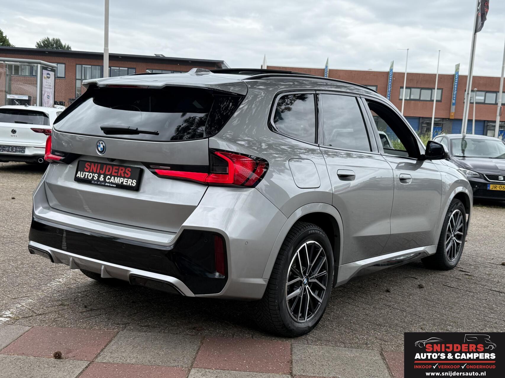 Foto van BMW Ix1 Xdrive30