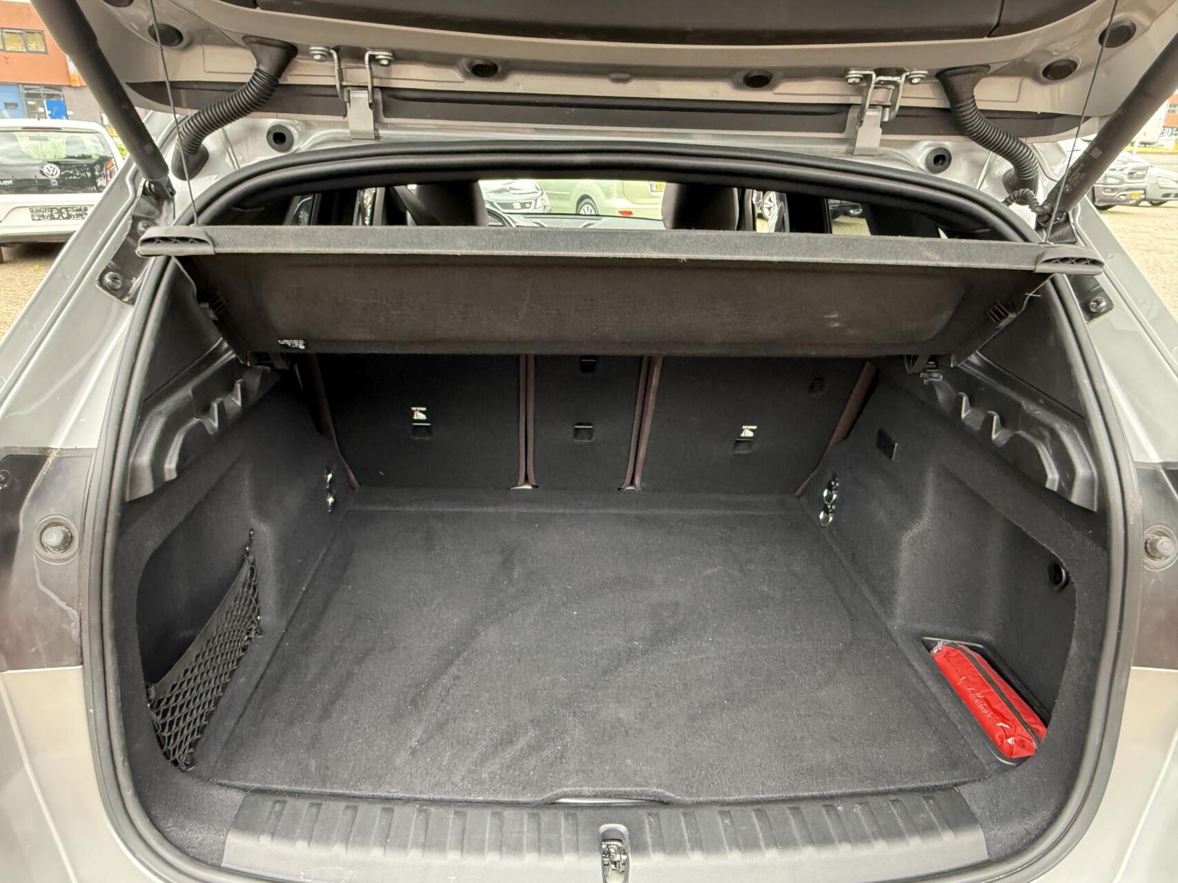 Foto van BMW Ix1 Xdrive30