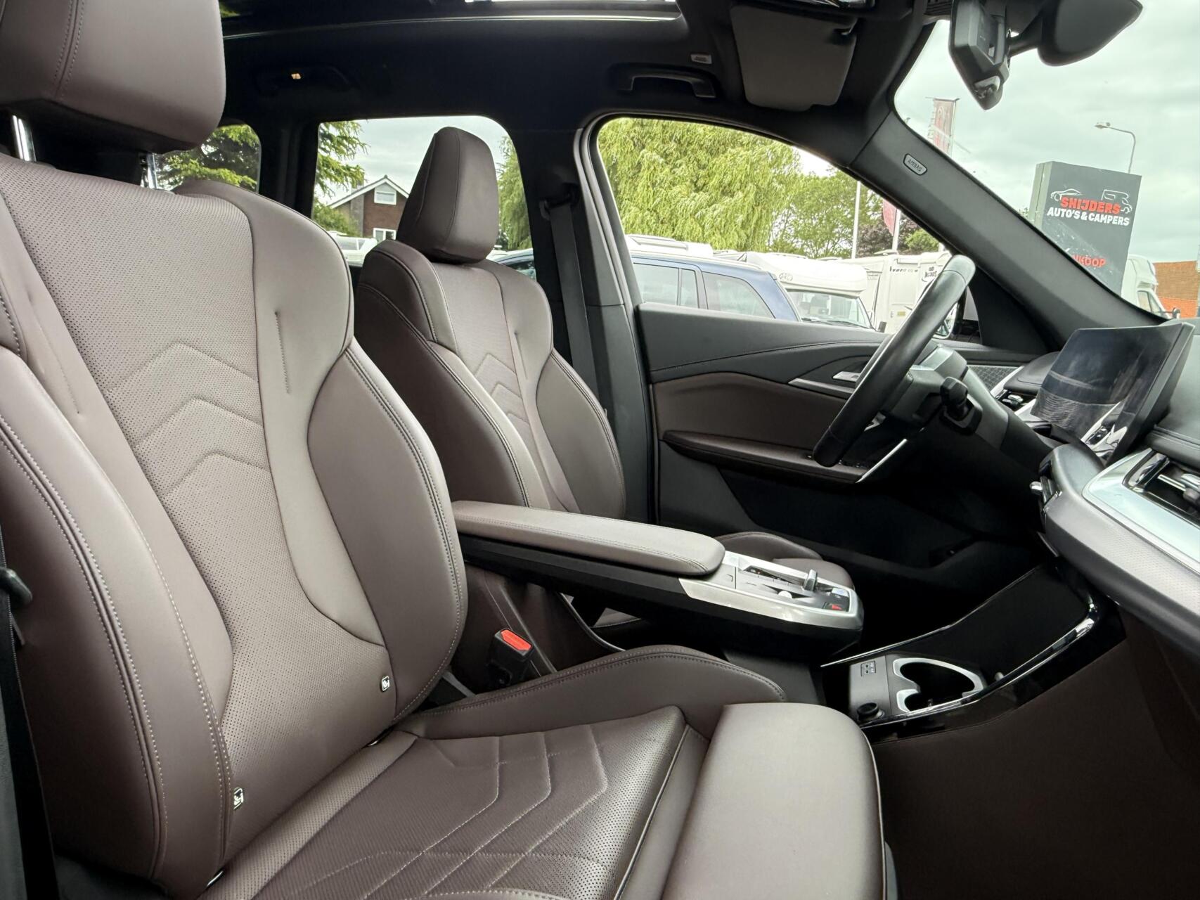 Foto van BMW Ix1 Xdrive30